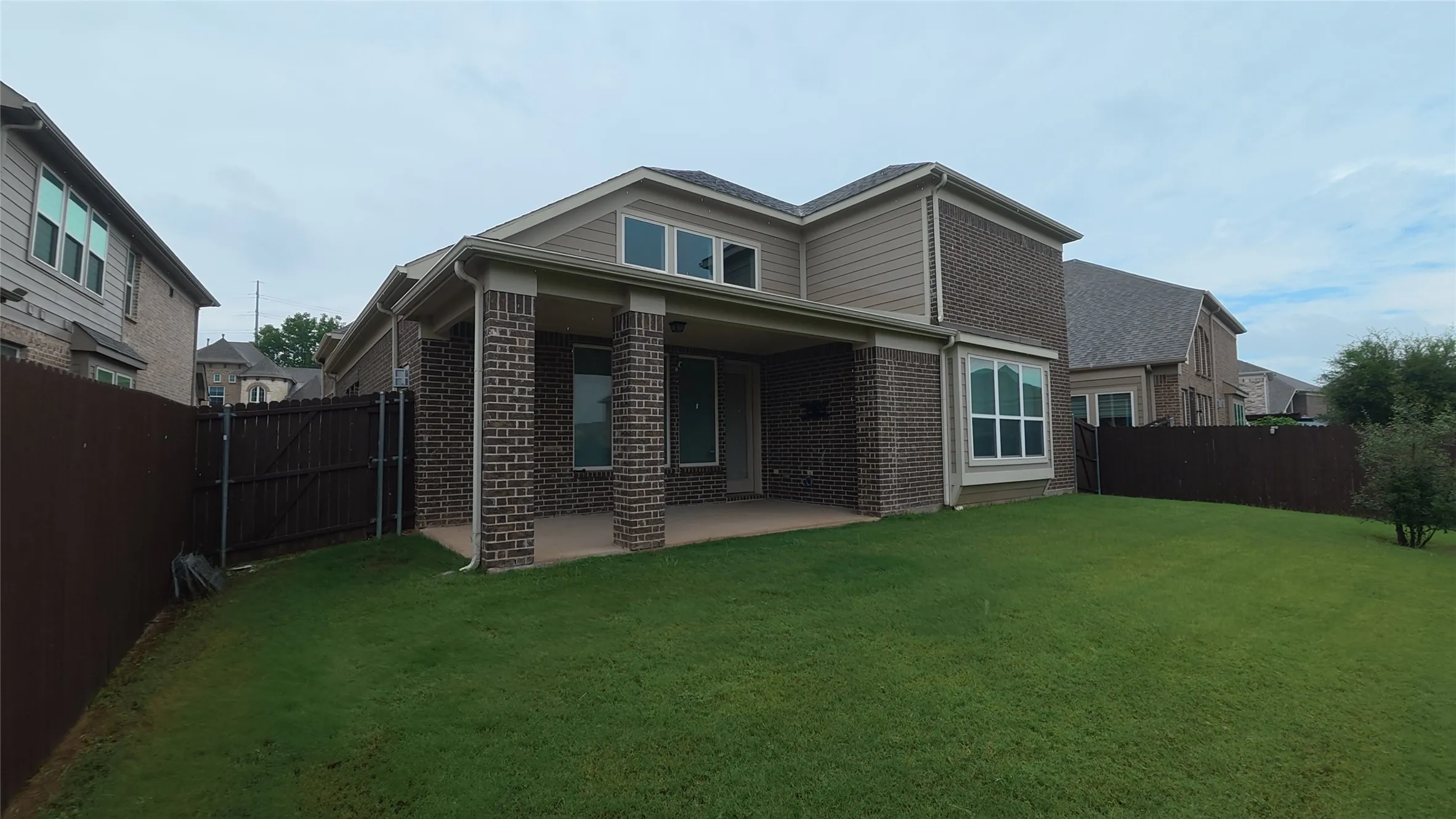 Single Family Residence For Rent in Denton County , 15652 Wild Cherry Lane, Fort Worth, Texas 76262, 4 Bedroom, 3 Bathroom, 2 Garage spaces, 2,943 Sqft, built in 2019, mls#21405592, Real Estate Agent in Fort Worth, Homes For Rent in Denton county, Homes For Rent in Fort Worth, Realtor in Fort Worth Texas, Real Estate Brokerage Independent Realty Texas, Luminita Cordes Realtor