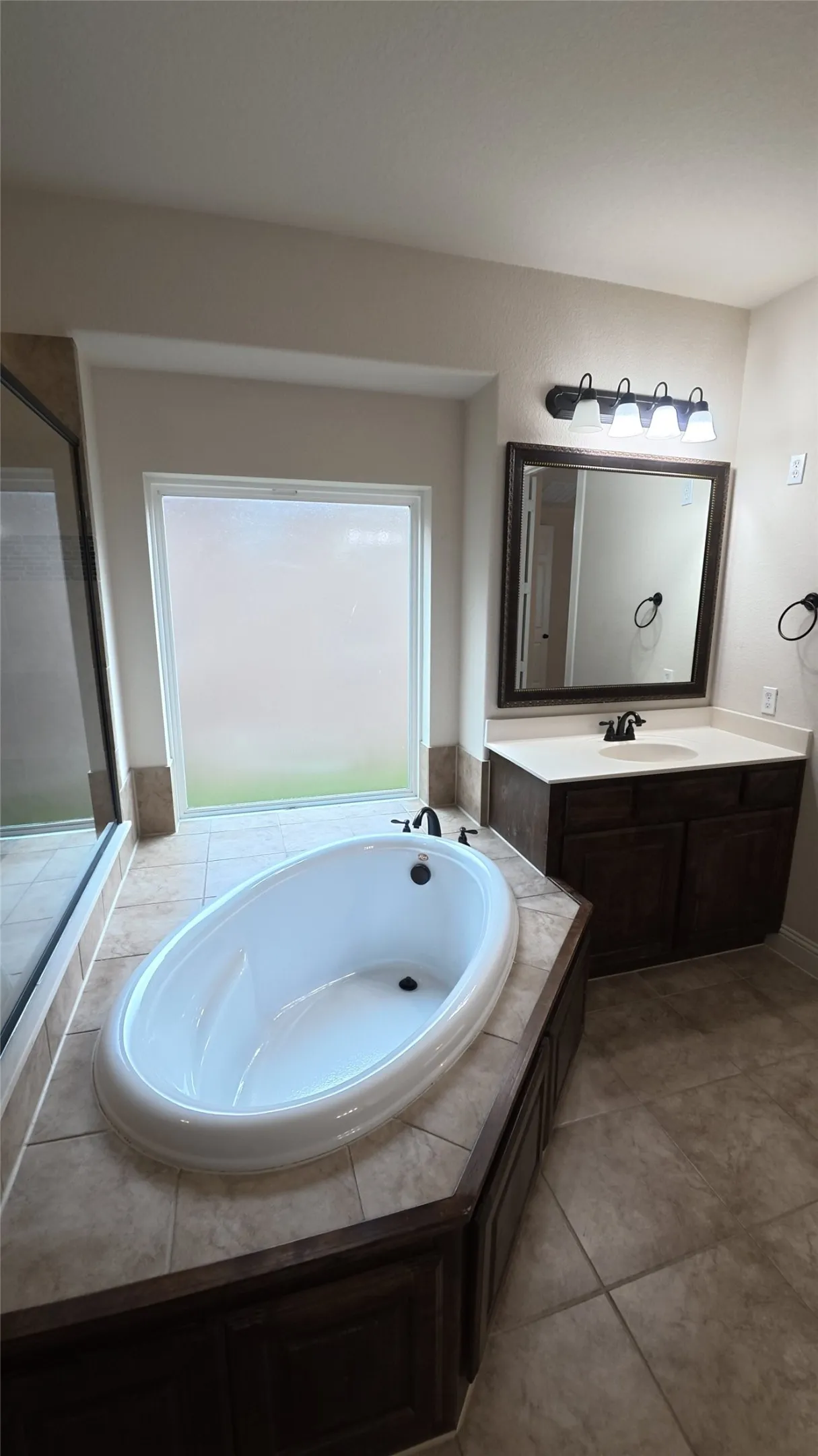 Single Family Residence For Rent in Denton County , 15652 Wild Cherry Lane, Fort Worth, Texas 76262, 4 Bedroom, 3 Bathroom, 2 Garage spaces, 2,943 Sqft, built in 2019, mls#21405592, Real Estate Agent in Fort Worth, Homes For Rent in Denton county, Homes For Rent in Fort Worth, Realtor in Fort Worth Texas, Real Estate Brokerage Independent Realty Texas, Luminita Cordes Realtor