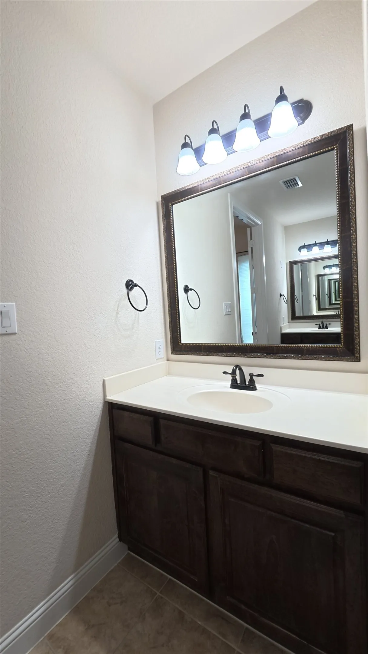 Single Family Residence For Rent in Denton County , 15652 Wild Cherry Lane, Fort Worth, Texas 76262, 4 Bedroom, 3 Bathroom, 2 Garage spaces, 2,943 Sqft, built in 2019, mls#21405592, Real Estate Agent in Fort Worth, Homes For Rent in Denton county, Homes For Rent in Fort Worth, Realtor in Fort Worth Texas, Real Estate Brokerage Independent Realty Texas, Luminita Cordes Realtor