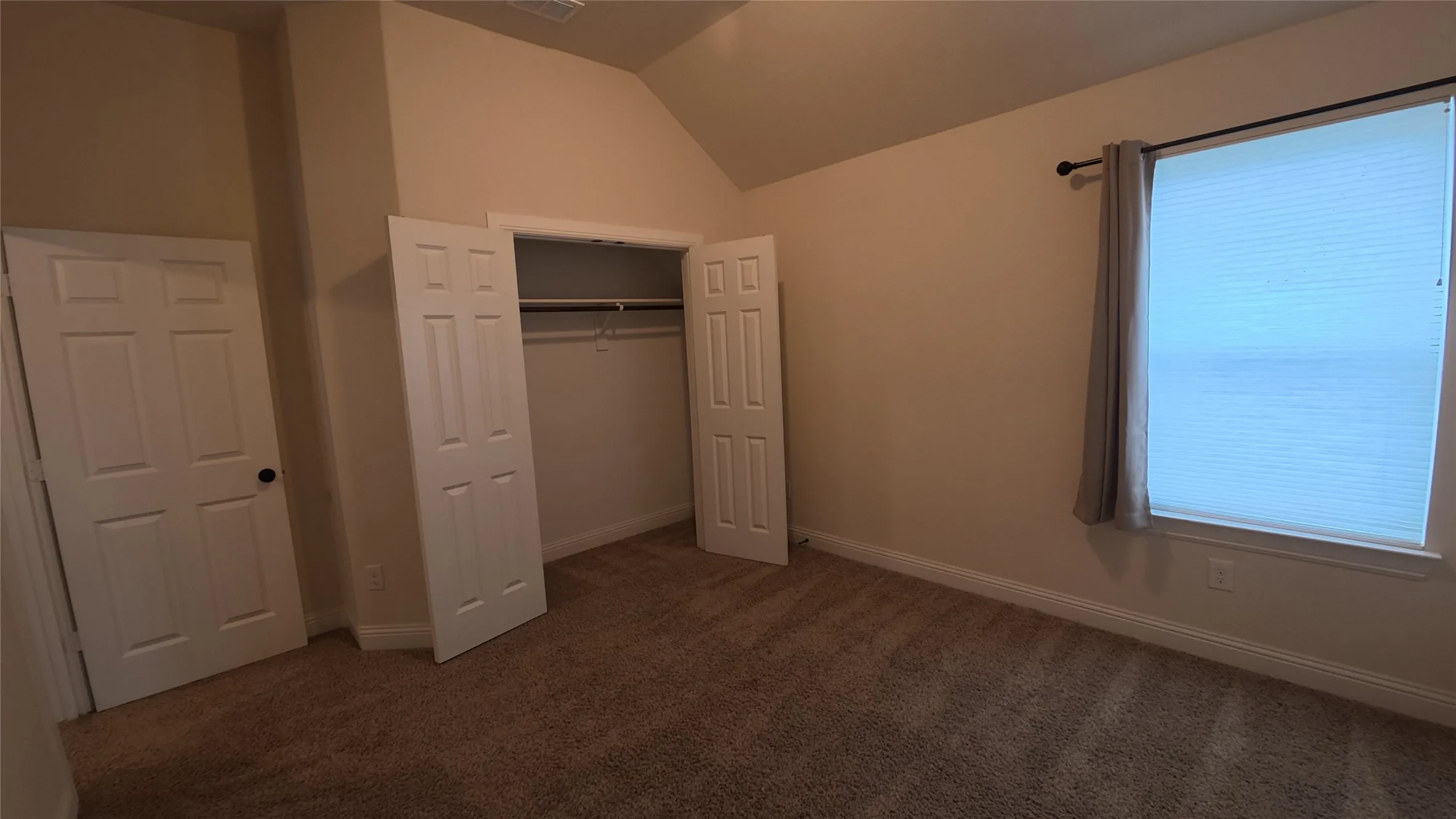 Single Family Residence For Rent in Denton County , 15652 Wild Cherry Lane, Fort Worth, Texas 76262, 4 Bedroom, 3 Bathroom, 2 Garage spaces, 2,943 Sqft, built in 2019, mls#21405592, Real Estate Agent in Fort Worth, Homes For Rent in Denton county, Homes For Rent in Fort Worth, Realtor in Fort Worth Texas, Real Estate Brokerage Independent Realty Texas, Luminita Cordes Realtor