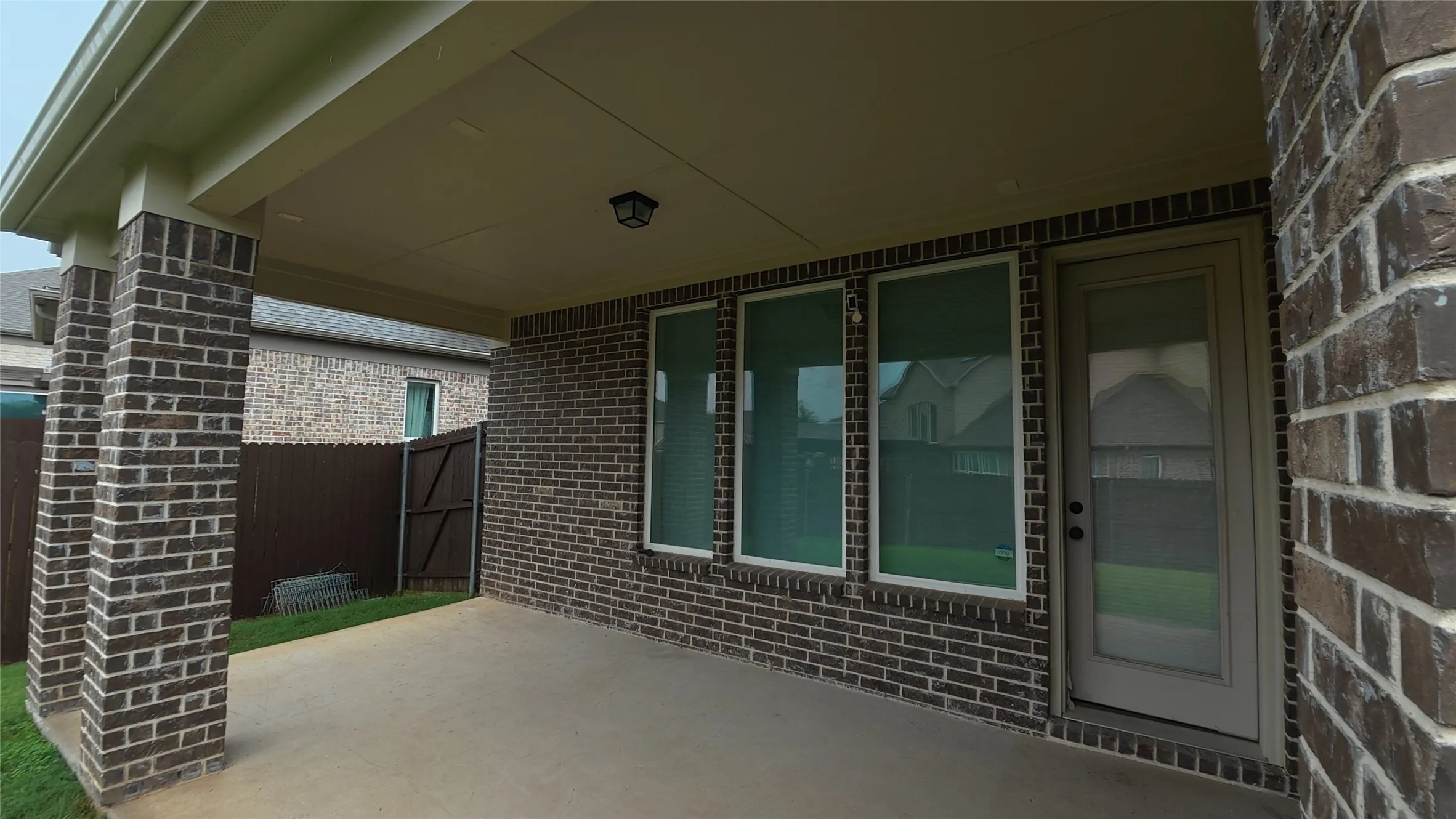 Single Family Residence For Rent in Denton County , 15652 Wild Cherry Lane, Fort Worth, Texas 76262, 4 Bedroom, 3 Bathroom, 2 Garage spaces, 2,943 Sqft, built in 2019, mls#21405592, Real Estate Agent in Fort Worth, Homes For Rent in Denton county, Homes For Rent in Fort Worth, Realtor in Fort Worth Texas, Real Estate Brokerage Independent Realty Texas, Luminita Cordes Realtor