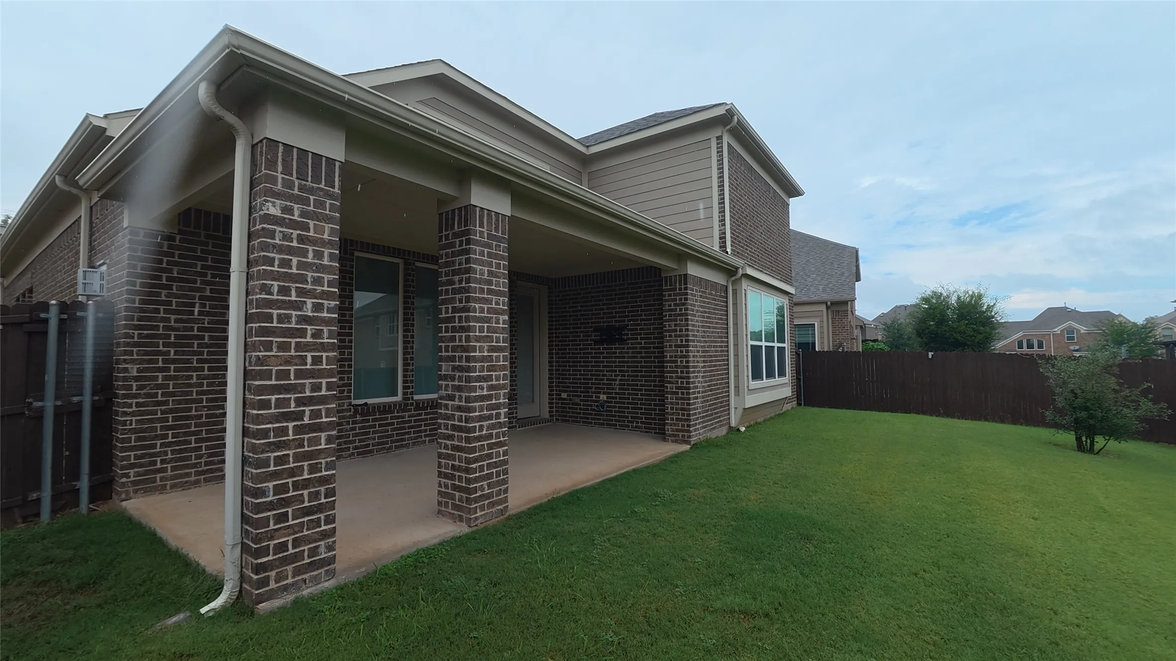 Single Family Residence For Rent in Denton County , 15652 Wild Cherry Lane, Fort Worth, Texas 76262, 4 Bedroom, 3 Bathroom, 2 Garage spaces, 2,943 Sqft, built in 2019, mls#21405592, Real Estate Agent in Fort Worth, Homes For Rent in Denton county, Homes For Rent in Fort Worth, Realtor in Fort Worth Texas, Real Estate Brokerage Independent Realty Texas, Luminita Cordes Realtor