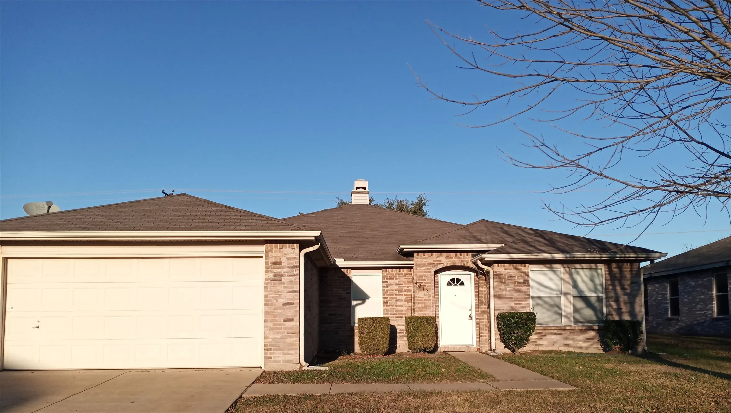 Single Family Residence For Rent in Dallas County , 4212 Boxwood Drive, Balch Springs, Texas 75180, 4 Bedroom, 2 Bathroom, 2 Garage spaces, 2,248 Sqft, built in 2002, mls#21402561, Real Estate Agent in Balch Springs, Homes For Rent in Dallas county, Homes For Rent in Balch Springs, Realtor in Balch Springs Texas, Real Estate Brokerage Independent Realty Texas, Luminita Cordes Realtor
