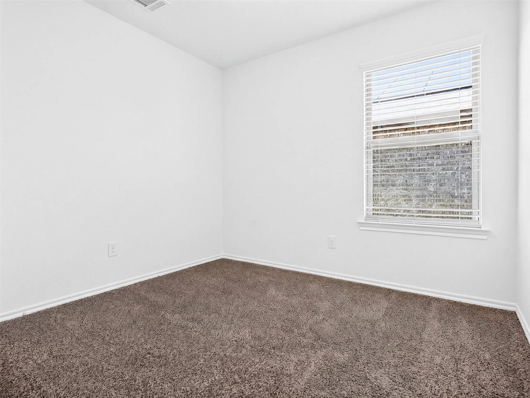 Single Family Residence For Rent in Collin County , 1111 Meadow Side Drive, Princeton, Texas 75407, 4 Bedroom, 2 Bathroom, 2 Garage spaces, 1,567 Sqft, built in 2018, mls#21405764, Real Estate Agent in Princeton, Homes For Rent in Collin county, Homes For Rent in Princeton, Realtor in Princeton Texas, Real Estate Brokerage Independent Realty Texas, Luminita Cordes Realtor