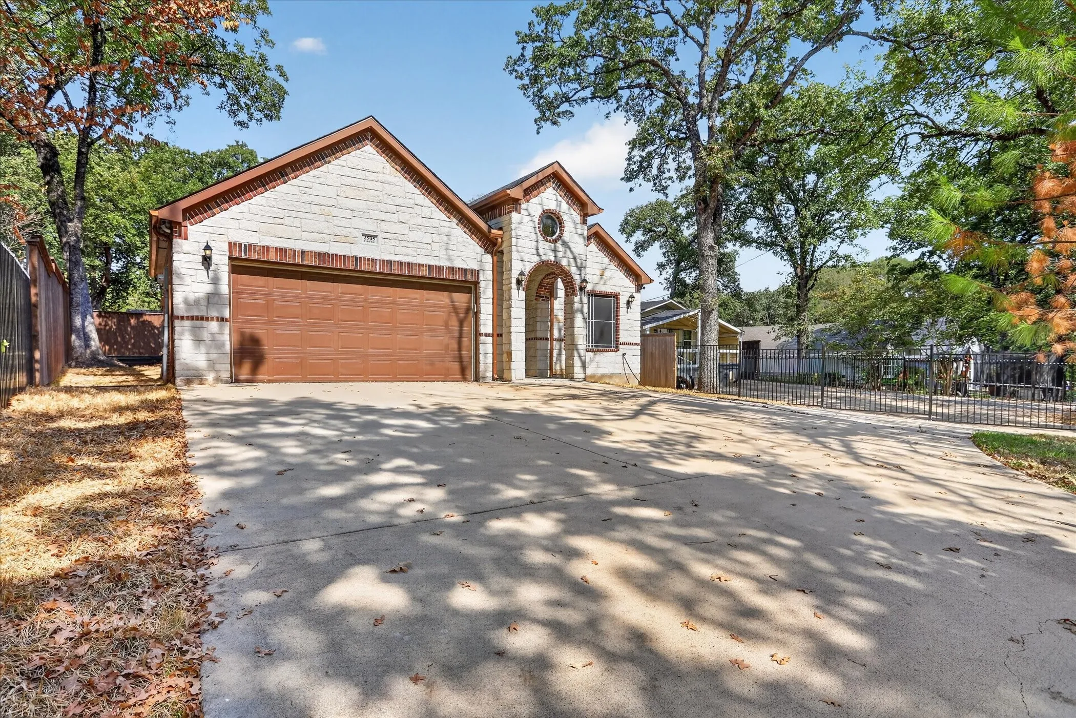 Single Family Residence For Sale in Dallas County , 2505 Edd Road, Dallas, Texas 75253, 4 Bedroom, 3 Bathroom, 2 Garage spaces, 1,866 Sqft, built in 2021, mls#21405765, Real Estate Agent in Dallas, Homes For Sale in Dallas county, Homes For Sale in Dallas, Realtor in Dallas Texas, Real Estate Brokerage Independent Realty Texas, Luminita Cordes Realtor