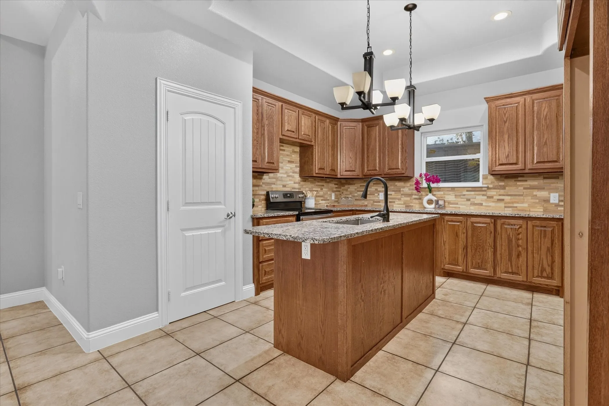 Single Family Residence For Sale in Dallas County , 2505 Edd Road, Dallas, Texas 75253, 4 Bedroom, 3 Bathroom, 2 Garage spaces, 1,866 Sqft, built in 2021, mls#21405765, Real Estate Agent in Dallas, Homes For Sale in Dallas county, Homes For Sale in Dallas, Realtor in Dallas Texas, Real Estate Brokerage Independent Realty Texas, Luminita Cordes Realtor