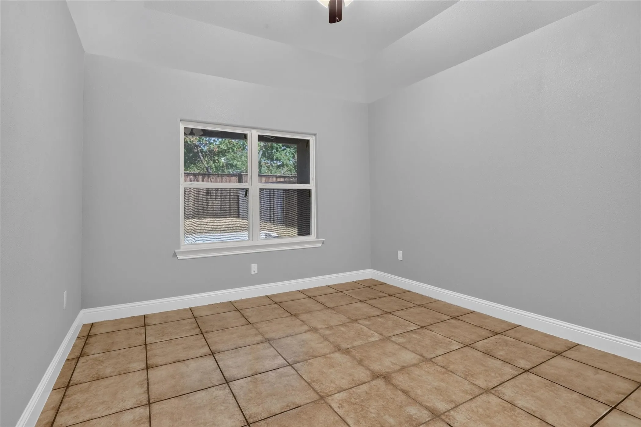 Single Family Residence For Sale in Dallas County , 2505 Edd Road, Dallas, Texas 75253, 4 Bedroom, 3 Bathroom, 2 Garage spaces, 1,866 Sqft, built in 2021, mls#21405765, Real Estate Agent in Dallas, Homes For Sale in Dallas county, Homes For Sale in Dallas, Realtor in Dallas Texas, Real Estate Brokerage Independent Realty Texas, Luminita Cordes Realtor