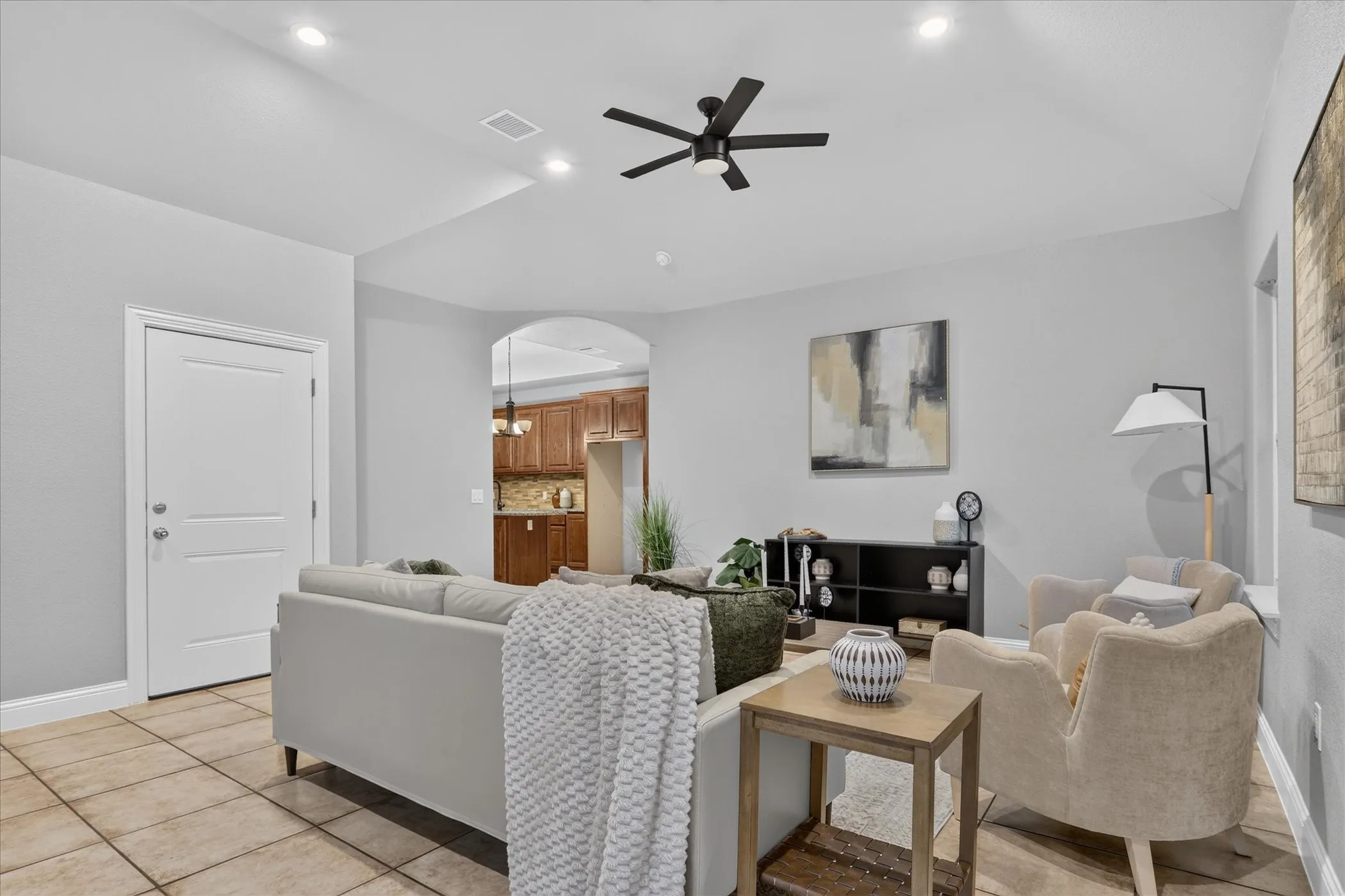 Single Family Residence For Sale in Dallas County , 2505 Edd Road, Dallas, Texas 75253, 4 Bedroom, 3 Bathroom, 2 Garage spaces, 1,866 Sqft, built in 2021, mls#21405765, Real Estate Agent in Dallas, Homes For Sale in Dallas county, Homes For Sale in Dallas, Realtor in Dallas Texas, Real Estate Brokerage Independent Realty Texas, Luminita Cordes Realtor