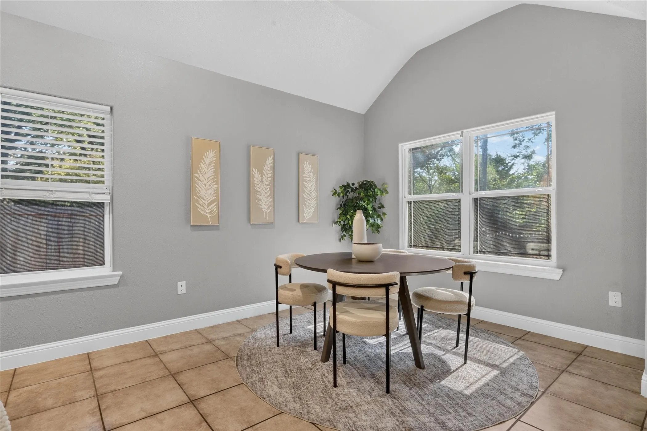 Single Family Residence For Sale in Dallas County , 2505 Edd Road, Dallas, Texas 75253, 4 Bedroom, 3 Bathroom, 2 Garage spaces, 1,866 Sqft, built in 2021, mls#21405765, Real Estate Agent in Dallas, Homes For Sale in Dallas county, Homes For Sale in Dallas, Realtor in Dallas Texas, Real Estate Brokerage Independent Realty Texas, Luminita Cordes Realtor