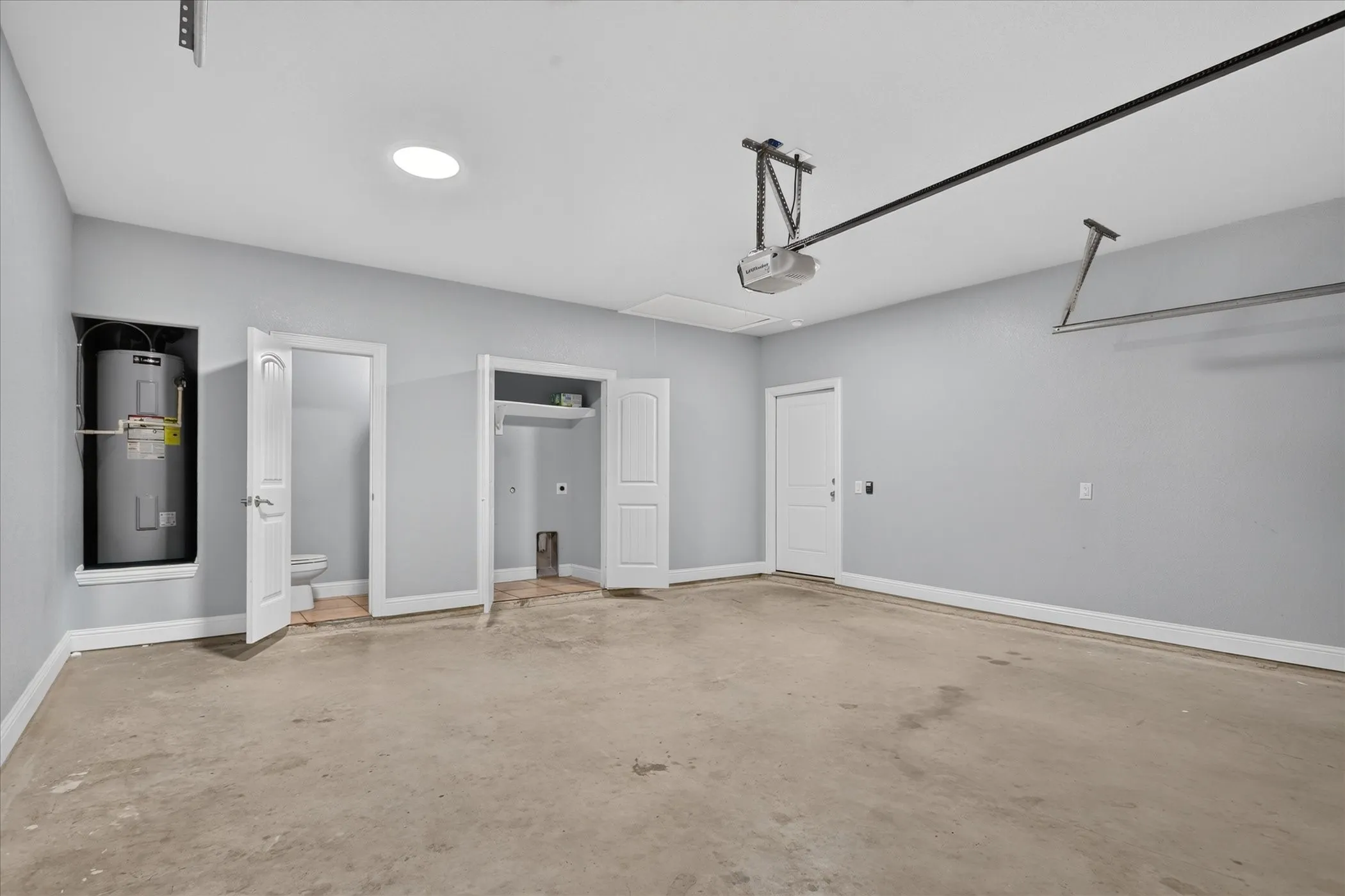 Single Family Residence For Sale in Dallas County , 2505 Edd Road, Dallas, Texas 75253, 4 Bedroom, 3 Bathroom, 2 Garage spaces, 1,866 Sqft, built in 2021, mls#21405765, Real Estate Agent in Dallas, Homes For Sale in Dallas county, Homes For Sale in Dallas, Realtor in Dallas Texas, Real Estate Brokerage Independent Realty Texas, Luminita Cordes Realtor