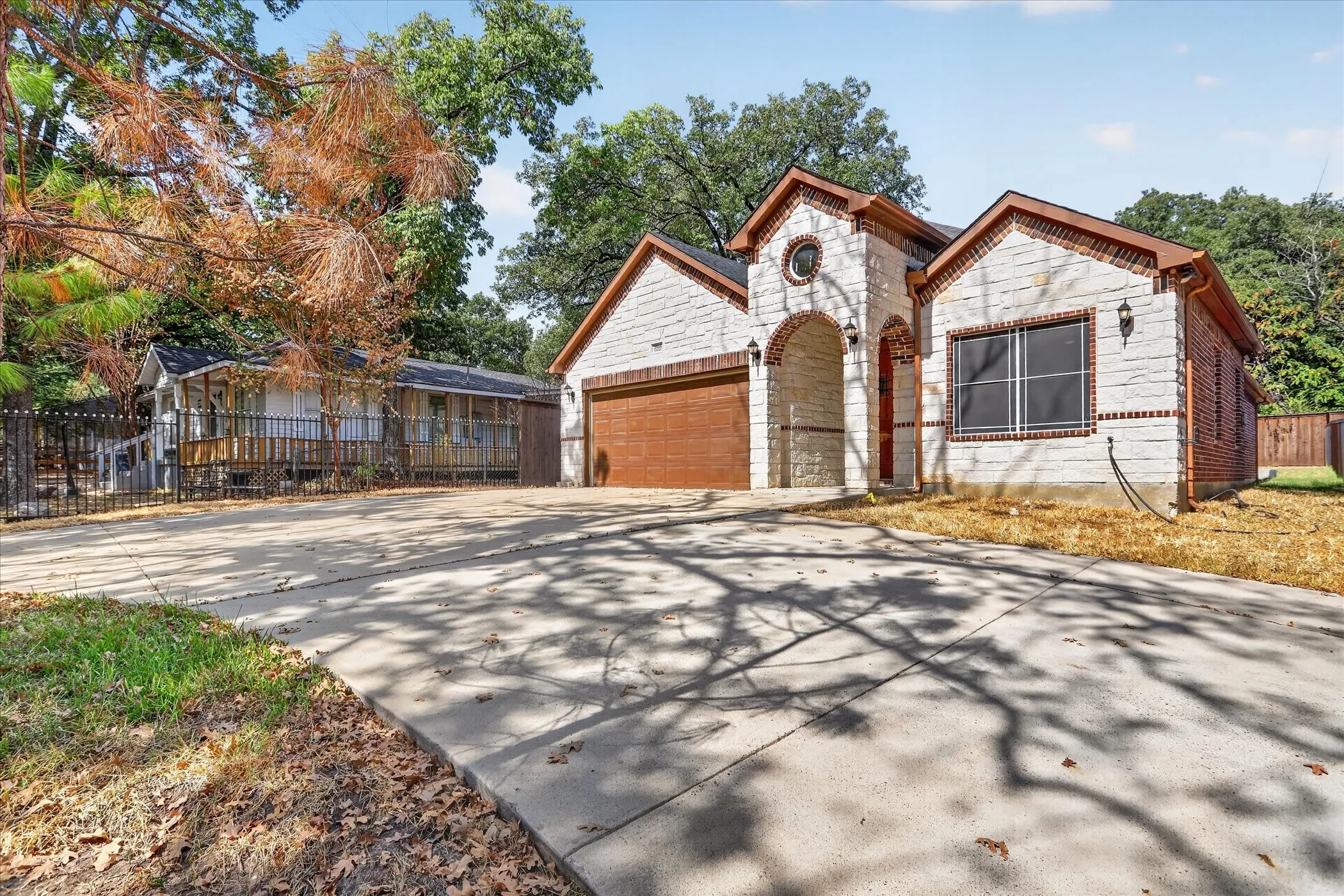 Single Family Residence For Sale in Dallas County , 2505 Edd Road, Dallas, Texas 75253, 4 Bedroom, 3 Bathroom, 2 Garage spaces, 1,866 Sqft, built in 2021, mls#21405765, Real Estate Agent in Dallas, Homes For Sale in Dallas county, Homes For Sale in Dallas, Realtor in Dallas Texas, Real Estate Brokerage Independent Realty Texas, Luminita Cordes Realtor