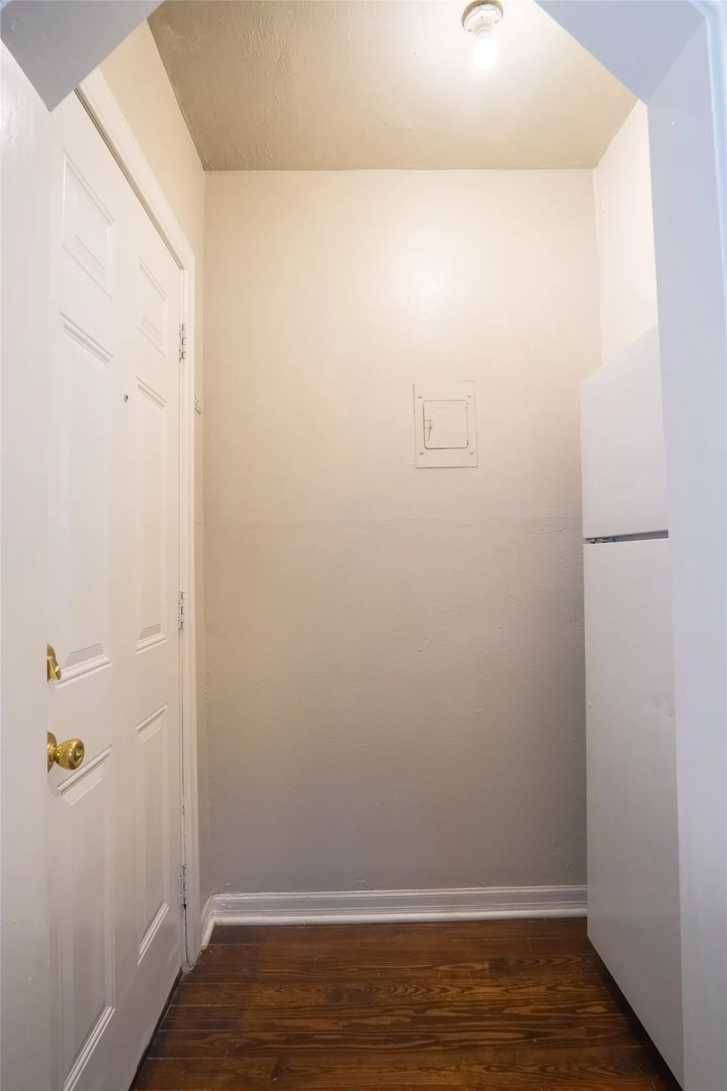 Duplex For Rent in Tarrant County , 1558 W Shaw, Fort Worth, Texas 76110, 1 Bedroom, 1 Bathroom, 1 Garage spaces, 862 Sqft, built in 1940, mls#21405767, Real Estate Agent in Fort Worth, Homes For Rent in Tarrant county, Homes For Rent in Fort Worth, Realtor in Fort Worth Texas, Real Estate Brokerage Independent Realty Texas, Luminita Cordes Realtor