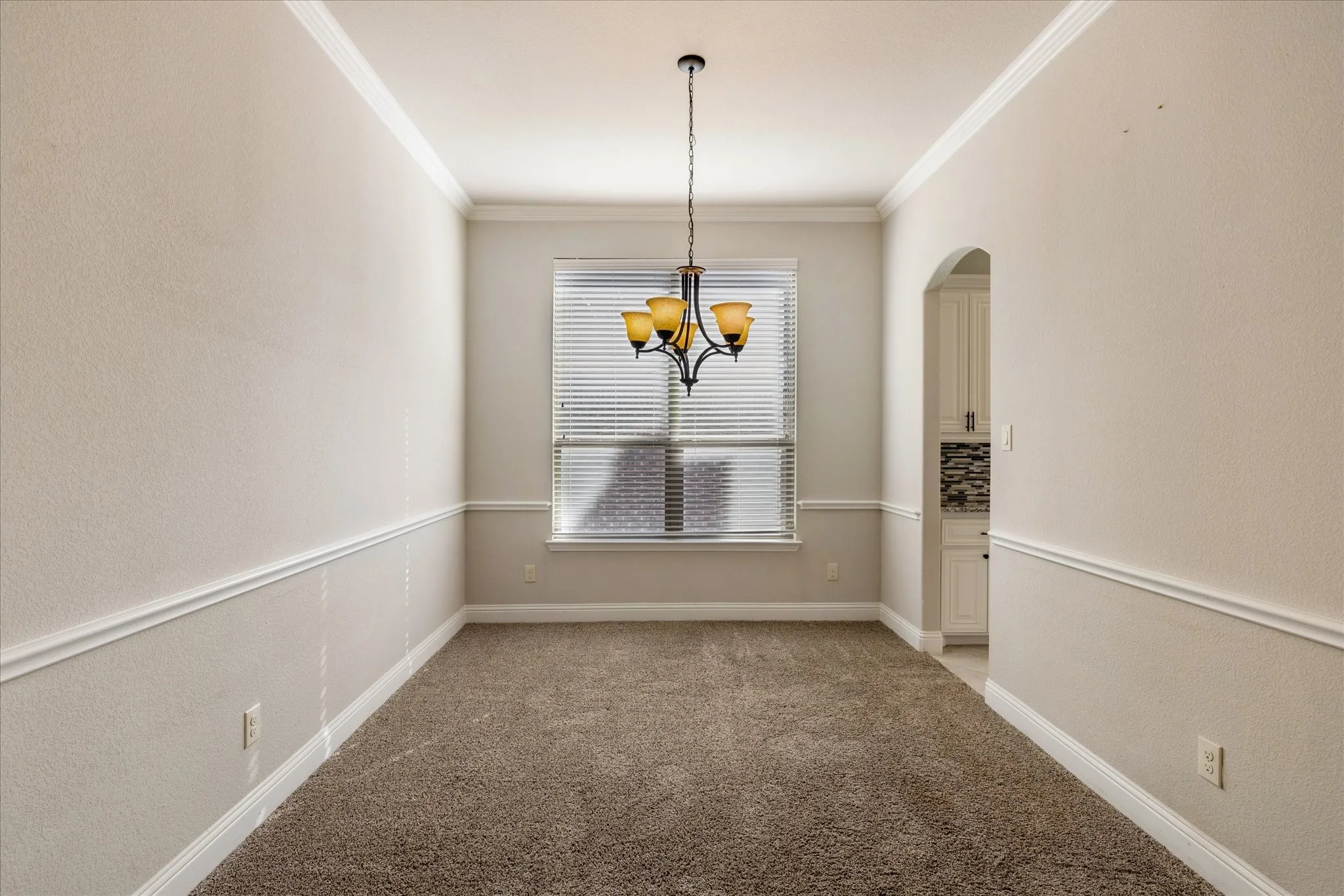 Single Family Residence For Sale in Tarrant County , 3020 Waterfall Drive, Fort Worth, Texas 76177, 3 Bedroom, 2 Bathroom, 2 Garage spaces, 2,158 Sqft, built in 2015, mls#21405540, Real Estate Agent in Fort Worth, Homes For Sale in Tarrant county, Homes For Sale in Fort Worth, Realtor in Fort Worth Texas, Real Estate Brokerage Independent Realty Texas, Luminita Cordes Realtor