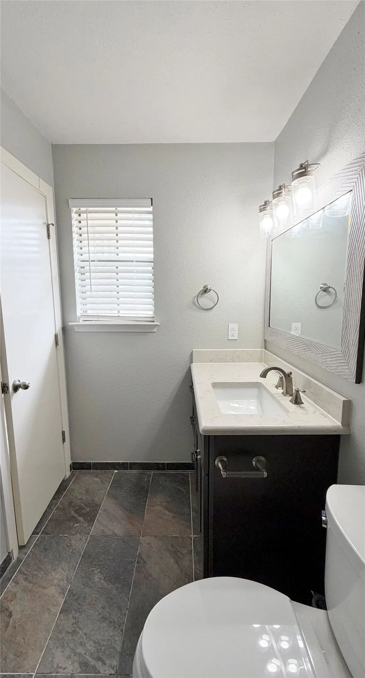 Duplex For Rent in Collin County , 7540 Tournament Road, Frisco, Texas 75035, 3 Bedroom, 3 Bathroom, 2 Garage spaces, 1,211 Sqft, built in 1984, mls#21405771, Real Estate Agent in Frisco, Homes For Rent in Collin county, Homes For Rent in Frisco, Realtor in Frisco Texas, Real Estate Brokerage Independent Realty Texas, Luminita Cordes Realtor