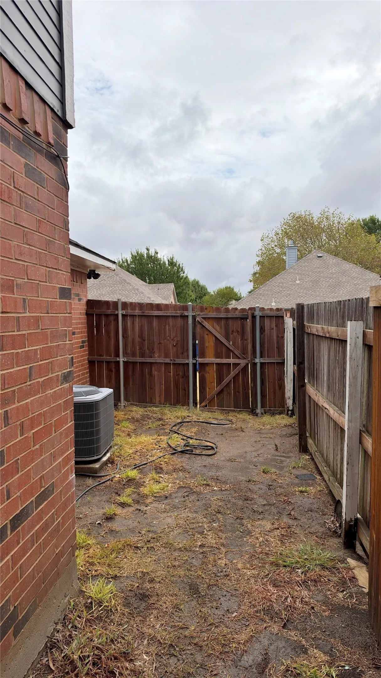 Duplex For Rent in Collin County , 7540 Tournament Road, Frisco, Texas 75035, 3 Bedroom, 3 Bathroom, 2 Garage spaces, 1,211 Sqft, built in 1984, mls#21405771, Real Estate Agent in Frisco, Homes For Rent in Collin county, Homes For Rent in Frisco, Realtor in Frisco Texas, Real Estate Brokerage Independent Realty Texas, Luminita Cordes Realtor