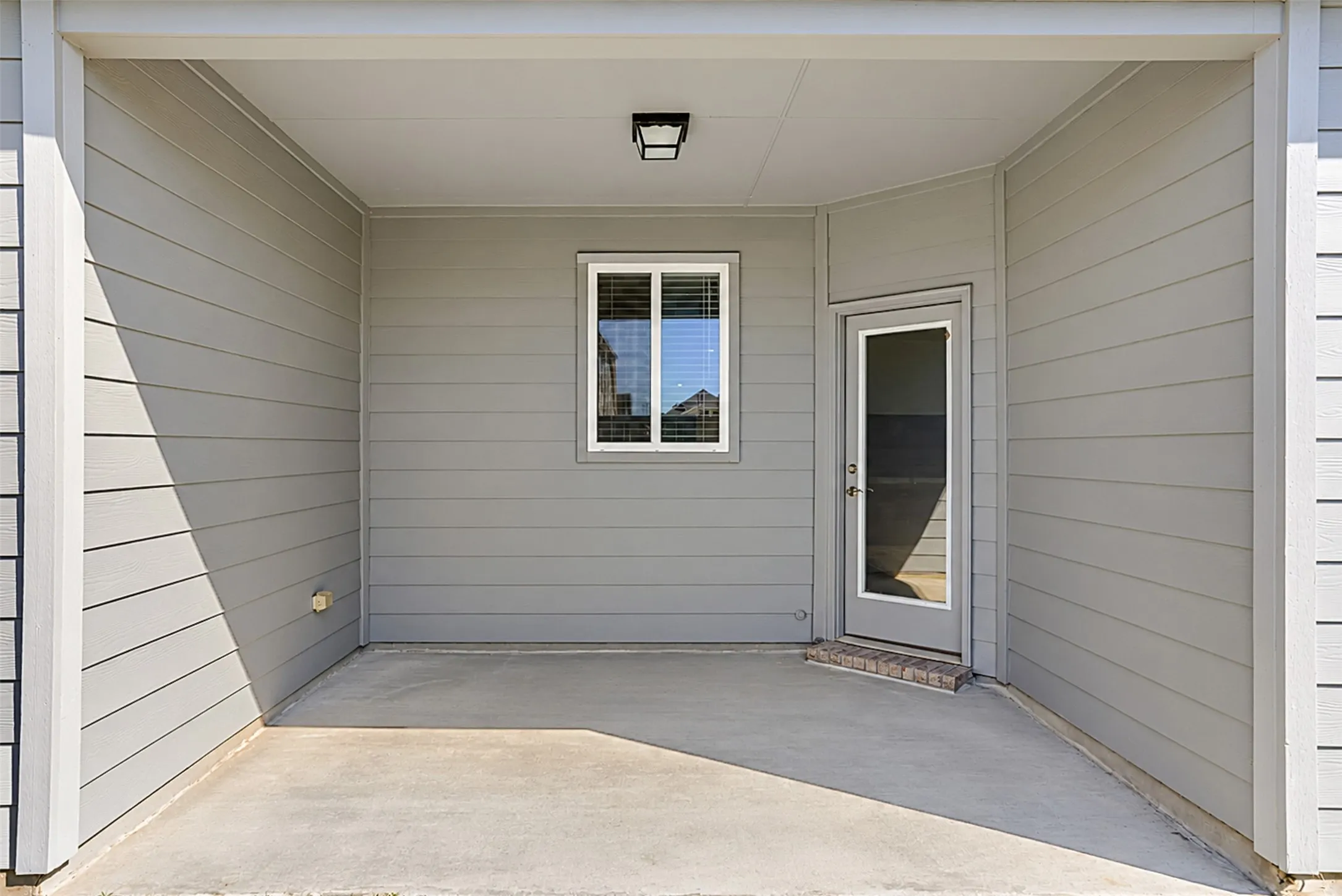 Single Family Residence For Rent in Denton County , 1822 Brindle Street, Northlake, Texas 76247, 3 Bedroom, 2 Bathroom, 2 Garage spaces, 2,002 Sqft, built in 2025, mls#21405641, Real Estate Agent in Northlake, Homes For Rent in Denton county, Homes For Rent in Northlake, Realtor in Northlake Texas, Real Estate Brokerage Independent Realty Texas, Luminita Cordes Realtor