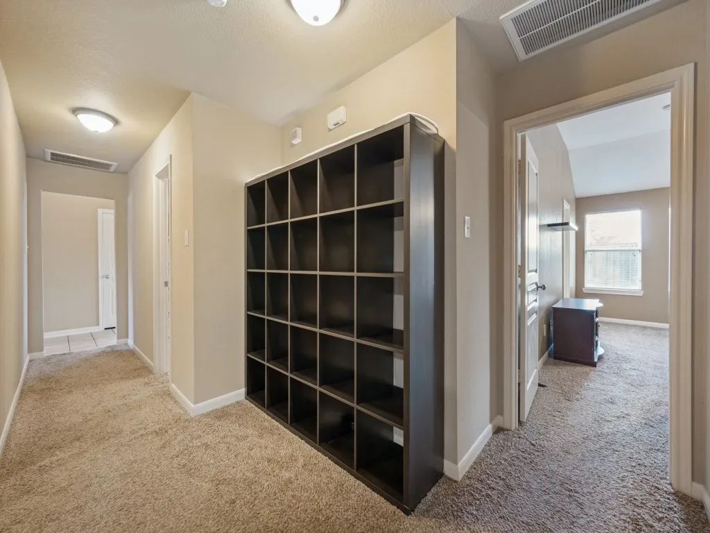 Single Family Residence For Sale in Denton County , 2416 Morning Dew Drive, Little Elm, Texas 75068, 3 Bedroom, 2 Bathroom, 2 Garage spaces, 2,016 Sqft, built in 2005, mls#21403127, Real Estate Agent in Little Elm, Homes For Sale in Denton county, Homes For Sale in Little Elm, Realtor in Little Elm Texas, Real Estate Brokerage Independent Realty Texas, Luminita Cordes Realtor