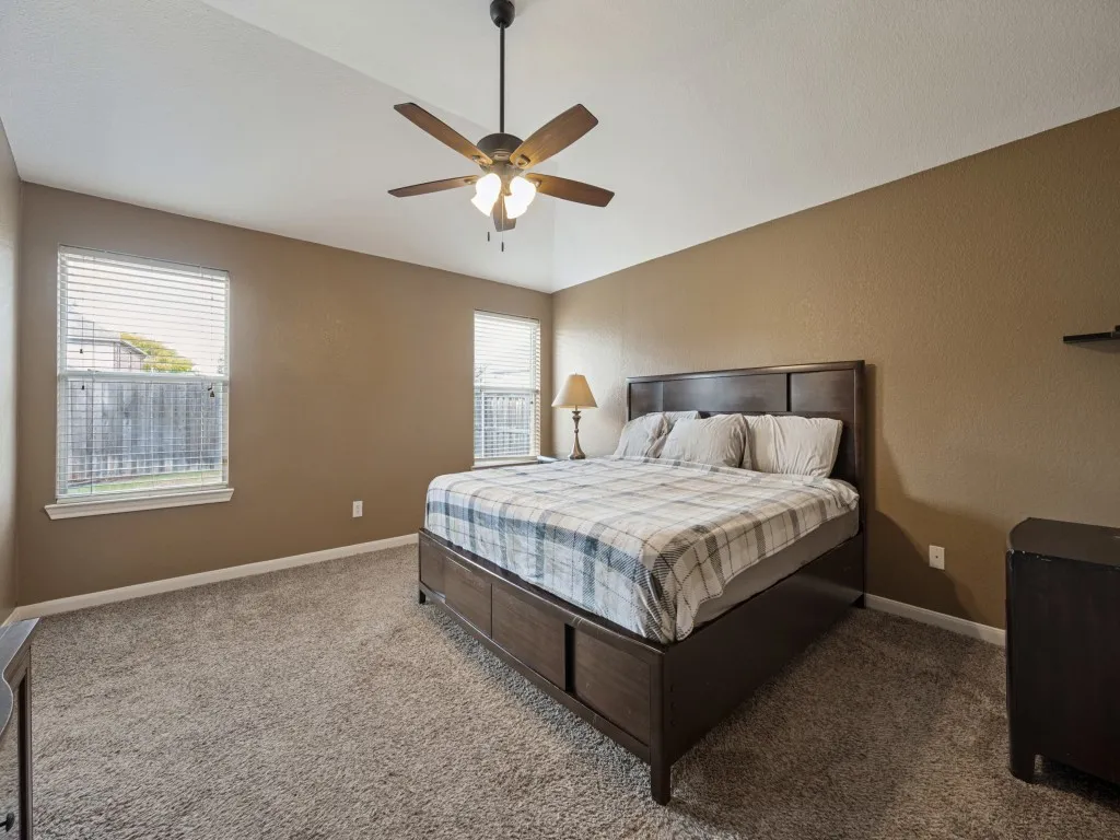 Single Family Residence For Sale in Denton County , 2416 Morning Dew Drive, Little Elm, Texas 75068, 3 Bedroom, 2 Bathroom, 2 Garage spaces, 2,016 Sqft, built in 2005, mls#21403127, Real Estate Agent in Little Elm, Homes For Sale in Denton county, Homes For Sale in Little Elm, Realtor in Little Elm Texas, Real Estate Brokerage Independent Realty Texas, Luminita Cordes Realtor