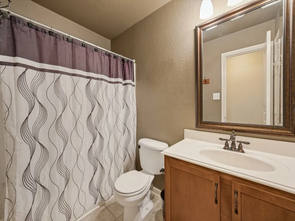 Single Family Residence For Sale in Denton County , 2416 Morning Dew Drive, Little Elm, Texas 75068, 3 Bedroom, 2 Bathroom, 2 Garage spaces, 2,016 Sqft, built in 2005, mls#21403127, Real Estate Agent in Little Elm, Homes For Sale in Denton county, Homes For Sale in Little Elm, Realtor in Little Elm Texas, Real Estate Brokerage Independent Realty Texas, Luminita Cordes Realtor