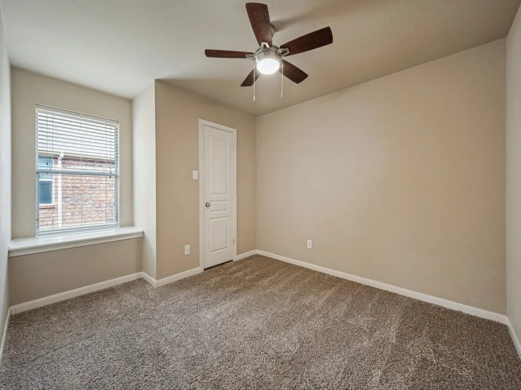 Single Family Residence For Sale in Denton County , 2416 Morning Dew Drive, Little Elm, Texas 75068, 3 Bedroom, 2 Bathroom, 2 Garage spaces, 2,016 Sqft, built in 2005, mls#21403127, Real Estate Agent in Little Elm, Homes For Sale in Denton county, Homes For Sale in Little Elm, Realtor in Little Elm Texas, Real Estate Brokerage Independent Realty Texas, Luminita Cordes Realtor