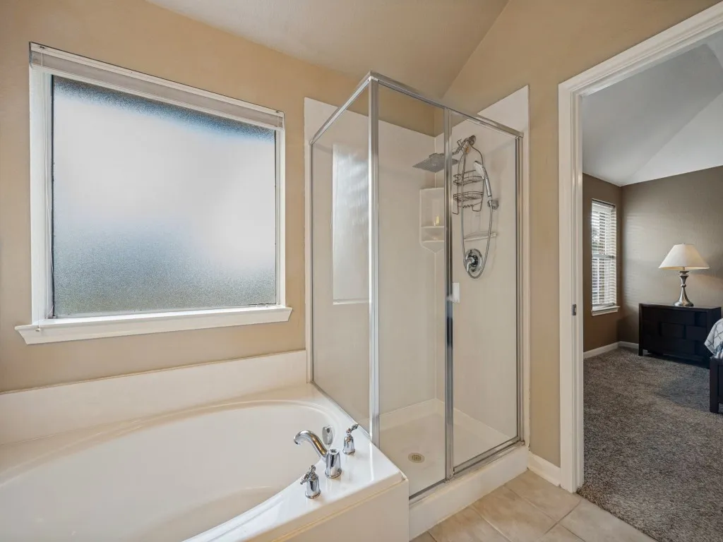 Single Family Residence For Sale in Denton County , 2416 Morning Dew Drive, Little Elm, Texas 75068, 3 Bedroom, 2 Bathroom, 2 Garage spaces, 2,016 Sqft, built in 2005, mls#21403127, Real Estate Agent in Little Elm, Homes For Sale in Denton county, Homes For Sale in Little Elm, Realtor in Little Elm Texas, Real Estate Brokerage Independent Realty Texas, Luminita Cordes Realtor