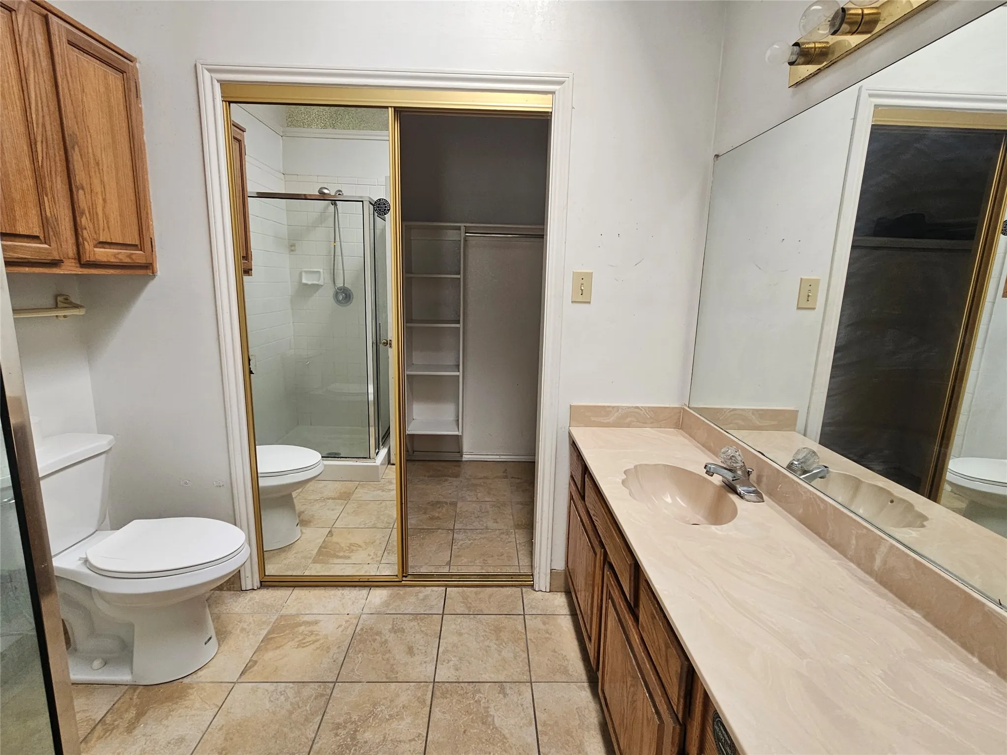 Single Family Residence For Sale in Dallas County , 2329 Shalimar Drive, Garland, Texas 75040, 3 Bedroom, 2 Bathroom, 2 Garage spaces, 1,372 Sqft, built in 1986, mls#21405778, Real Estate Agent in Garland, Homes For Sale in Dallas county, Homes For Sale in Garland, Realtor in Garland Texas, Real Estate Brokerage Independent Realty Texas, Luminita Cordes Realtor