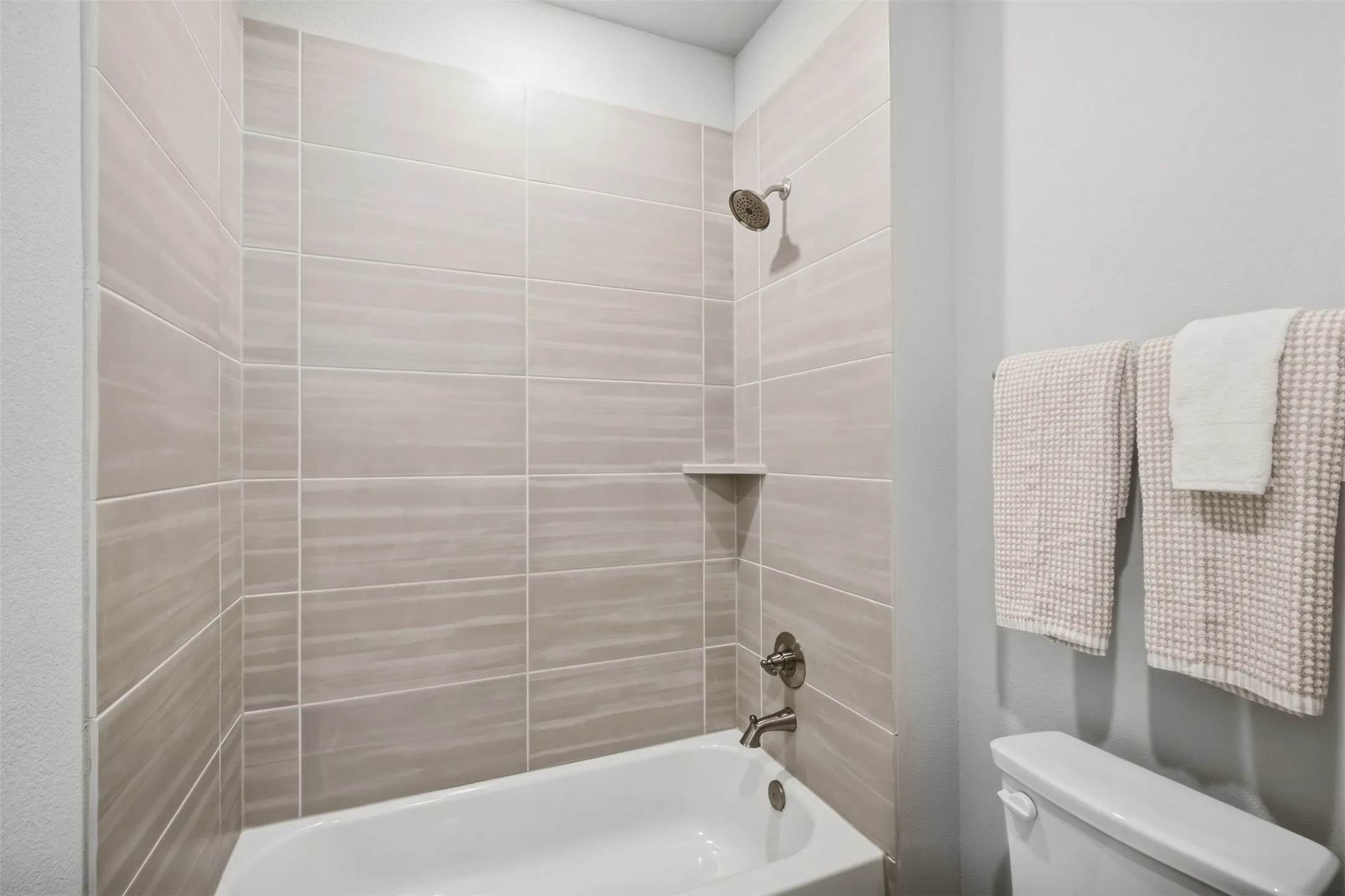 Townhouse For Sale in Dallas County , 2309 Rook Drive, Dallas, Texas 75211, 3 Bedroom, 3 Bathroom, 2 Garage spaces, 2,230 Sqft, built in 2021, mls#21405740, Real Estate Agent in Dallas, Homes For Sale in Dallas county, Homes For Sale in Dallas, Realtor in Dallas Texas, Real Estate Brokerage Independent Realty Texas, Luminita Cordes Realtor