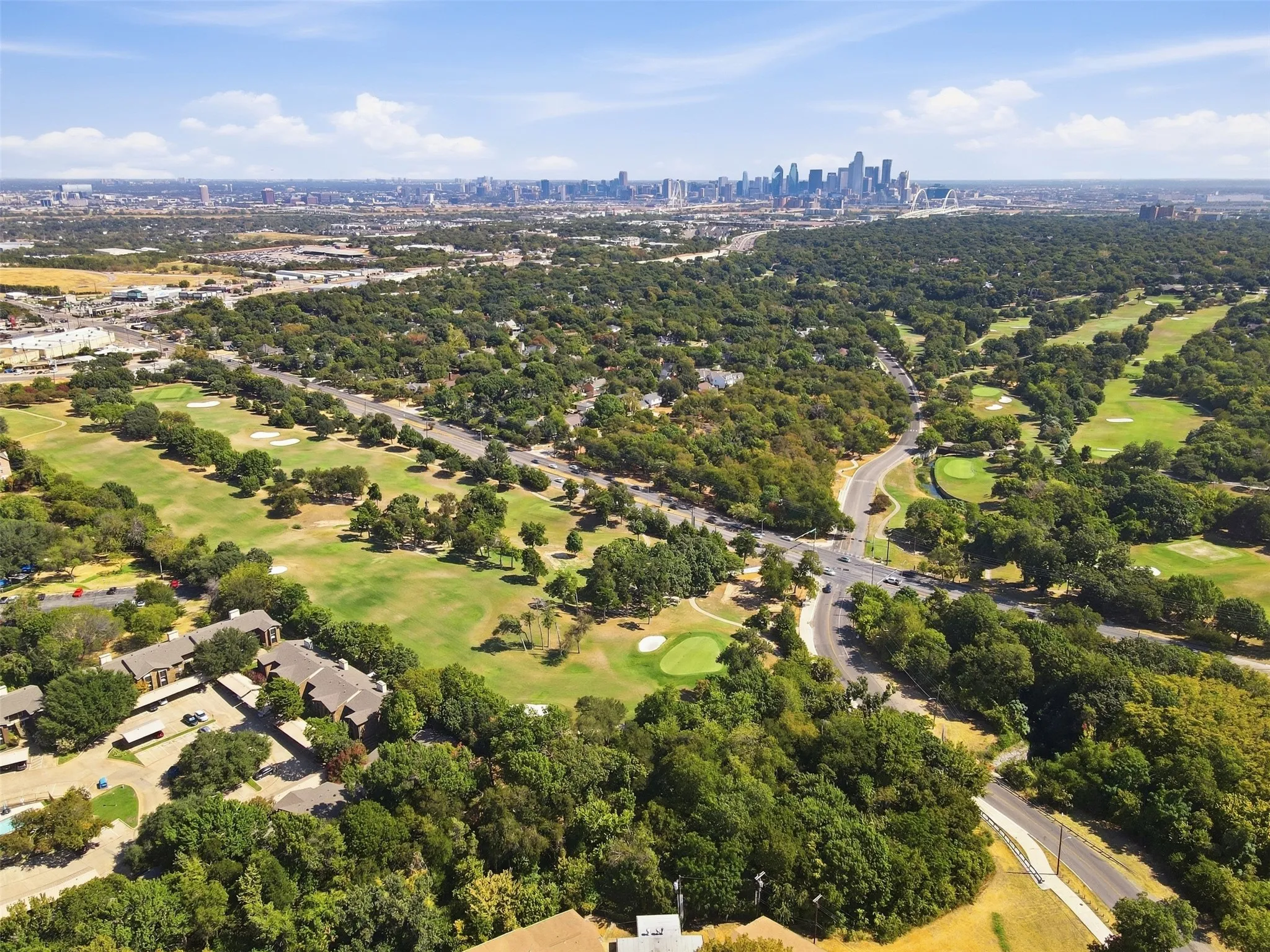 Townhouse For Sale in Dallas County , 2309 Rook Drive, Dallas, Texas 75211, 3 Bedroom, 3 Bathroom, 2 Garage spaces, 2,230 Sqft, built in 2021, mls#21405740, Real Estate Agent in Dallas, Homes For Sale in Dallas county, Homes For Sale in Dallas, Realtor in Dallas Texas, Real Estate Brokerage Independent Realty Texas, Luminita Cordes Realtor