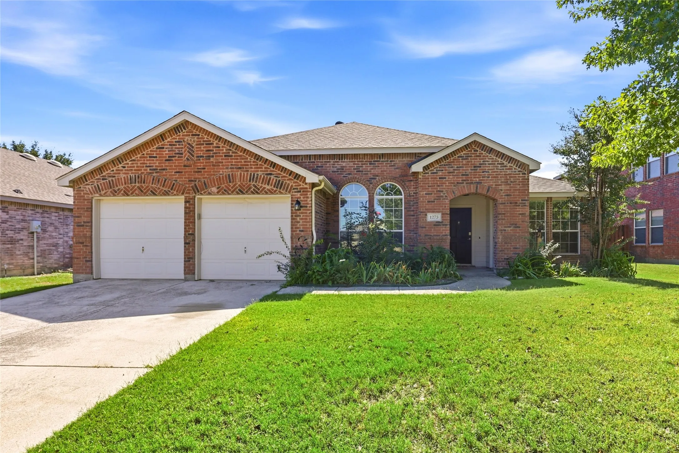 Single Family Residence For Sale in Collin County , 1273 Stone Lane, Celina, Texas 75009, 3 Bedroom, 2 Bathroom, 2 Garage spaces, 2,008 Sqft, built in 2004, mls#21405788, Real Estate Agent in Celina, Homes For Sale in Collin county, Homes For Sale in Celina, Realtor in Celina Texas, Real Estate Brokerage Independent Realty Texas, Luminita Cordes Realtor