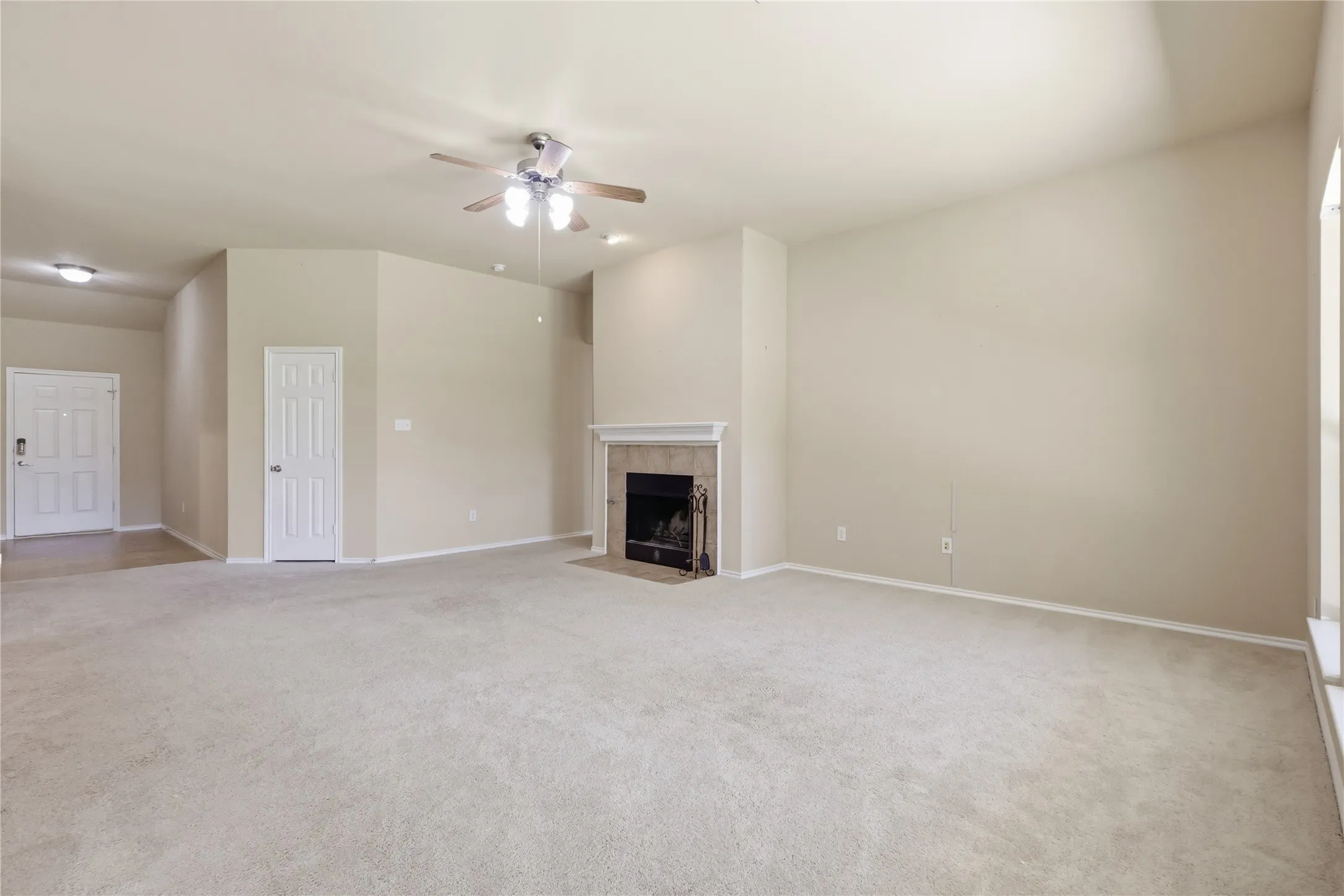 Single Family Residence For Sale in Collin County , 1273 Stone Lane, Celina, Texas 75009, 3 Bedroom, 2 Bathroom, 2 Garage spaces, 2,008 Sqft, built in 2004, mls#21405788, Real Estate Agent in Celina, Homes For Sale in Collin county, Homes For Sale in Celina, Realtor in Celina Texas, Real Estate Brokerage Independent Realty Texas, Luminita Cordes Realtor