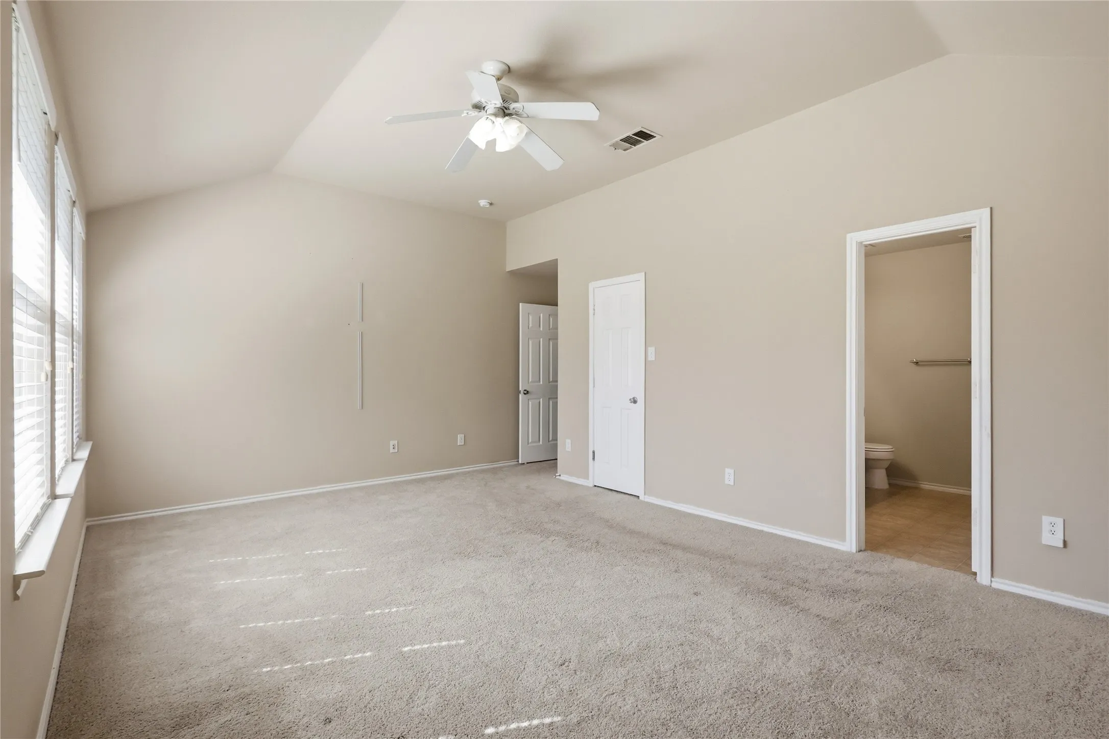 Single Family Residence For Sale in Collin County , 1273 Stone Lane, Celina, Texas 75009, 3 Bedroom, 2 Bathroom, 2 Garage spaces, 2,008 Sqft, built in 2004, mls#21405788, Real Estate Agent in Celina, Homes For Sale in Collin county, Homes For Sale in Celina, Realtor in Celina Texas, Real Estate Brokerage Independent Realty Texas, Luminita Cordes Realtor