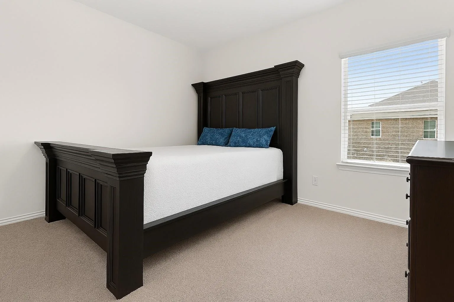 Single Family Residence For Sale in Tarrant County , 1624 Pavin Lane, Fort Worth, Texas 76052, 4 Bedroom, 4 Bathroom, 2 Garage spaces, 2,965 Sqft, built in 2023, mls#21403408, Real Estate Agent in Fort Worth, Homes For Sale in Tarrant county, Homes For Sale in Fort Worth, Realtor in Fort Worth Texas, Real Estate Brokerage Independent Realty Texas, Luminita Cordes Realtor