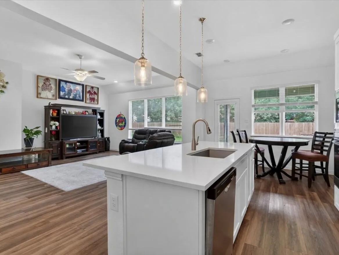 Single Family Residence For Sale in Tarrant County , 1624 Pavin Lane, Fort Worth, Texas 76052, 4 Bedroom, 4 Bathroom, 2 Garage spaces, 2,965 Sqft, built in 2023, mls#21403408, Real Estate Agent in Fort Worth, Homes For Sale in Tarrant county, Homes For Sale in Fort Worth, Realtor in Fort Worth Texas, Real Estate Brokerage Independent Realty Texas, Luminita Cordes Realtor