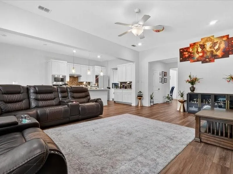 Single Family Residence For Sale in Tarrant County , 1624 Pavin Lane, Fort Worth, Texas 76052, 4 Bedroom, 4 Bathroom, 2 Garage spaces, 2,965 Sqft, built in 2023, mls#21403408, Real Estate Agent in Fort Worth, Homes For Sale in Tarrant county, Homes For Sale in Fort Worth, Realtor in Fort Worth Texas, Real Estate Brokerage Independent Realty Texas, Luminita Cordes Realtor