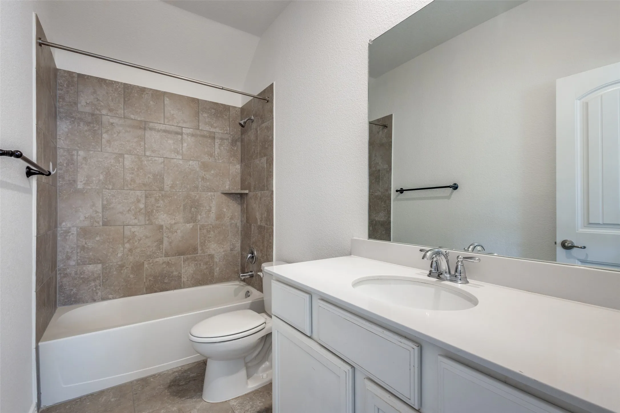 Single Family Residence For Rent in Collin County , 9829 Timberwolf, Mc Kinney, Texas 75071, 3 Bedroom, 3 Bathroom, 2 Garage spaces, 1,837 Sqft, built in 2017, mls#21405791, Real Estate Agent in Mc Kinney, Homes For Rent in Collin county, Homes For Rent in Mc Kinney, Realtor in Mc Kinney Texas, Real Estate Brokerage Independent Realty Texas, Luminita Cordes Realtor