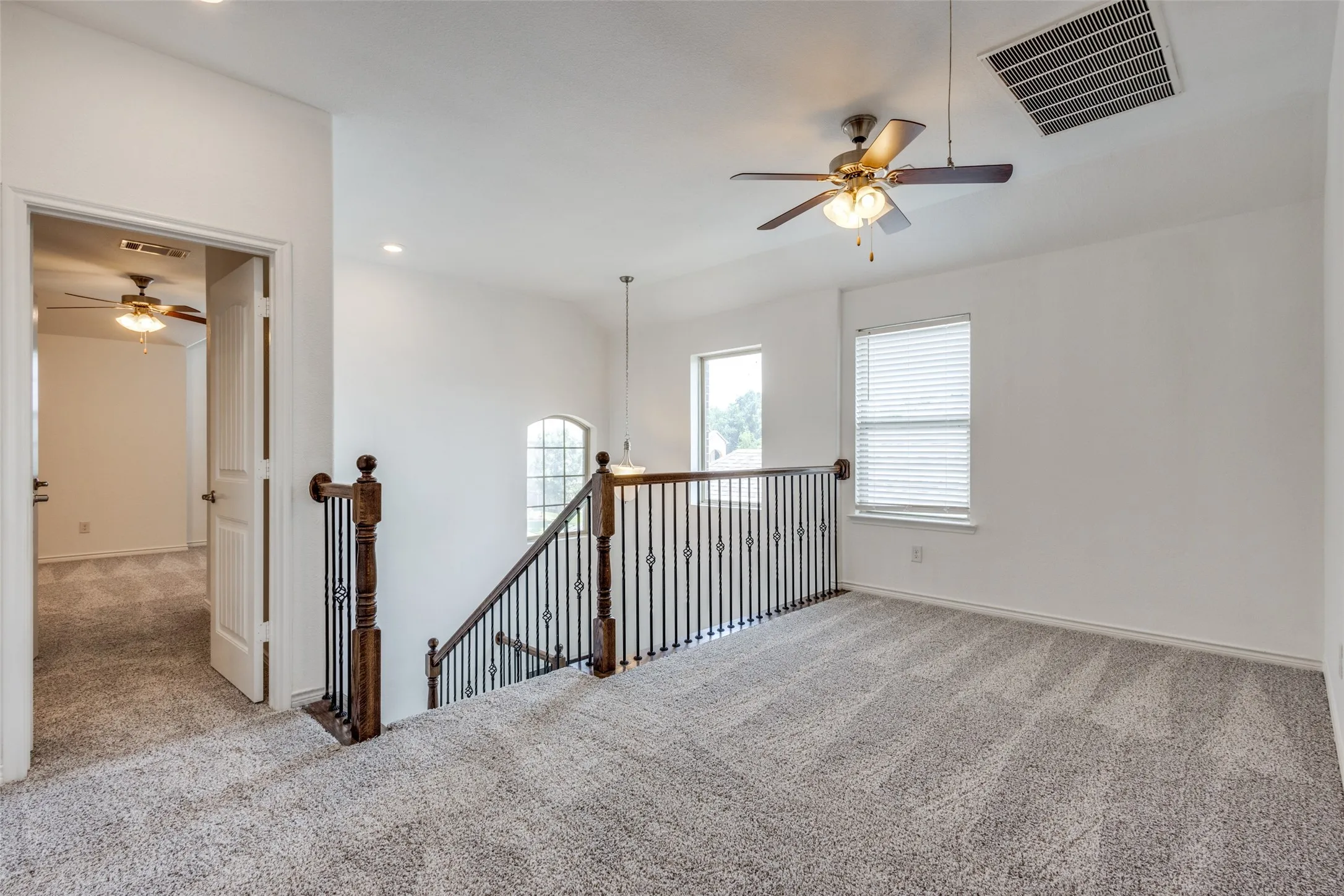 Single Family Residence For Rent in Collin County , 9829 Timberwolf, Mc Kinney, Texas 75071, 3 Bedroom, 3 Bathroom, 2 Garage spaces, 1,837 Sqft, built in 2017, mls#21405791, Real Estate Agent in Mc Kinney, Homes For Rent in Collin county, Homes For Rent in Mc Kinney, Realtor in Mc Kinney Texas, Real Estate Brokerage Independent Realty Texas, Luminita Cordes Realtor