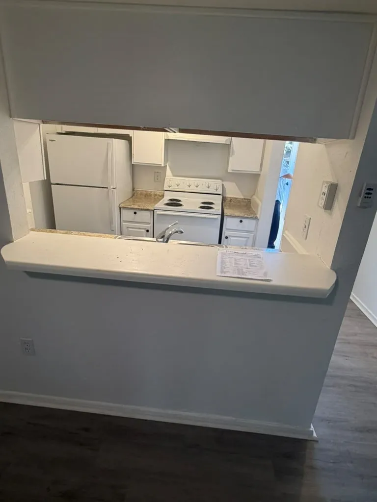 Condominium For Rent in Dallas County , 6050 Melody Lane 227, Dallas, Texas 75231, 1 Bedroom, 1 Bathroom, Garage spaces, 623 Sqft, built in 1979, mls#21405794, Real Estate Agent in Dallas, Homes For Rent in Dallas county, Homes For Rent in Dallas, Realtor in Dallas Texas, Real Estate Brokerage Independent Realty Texas, Luminita Cordes Realtor