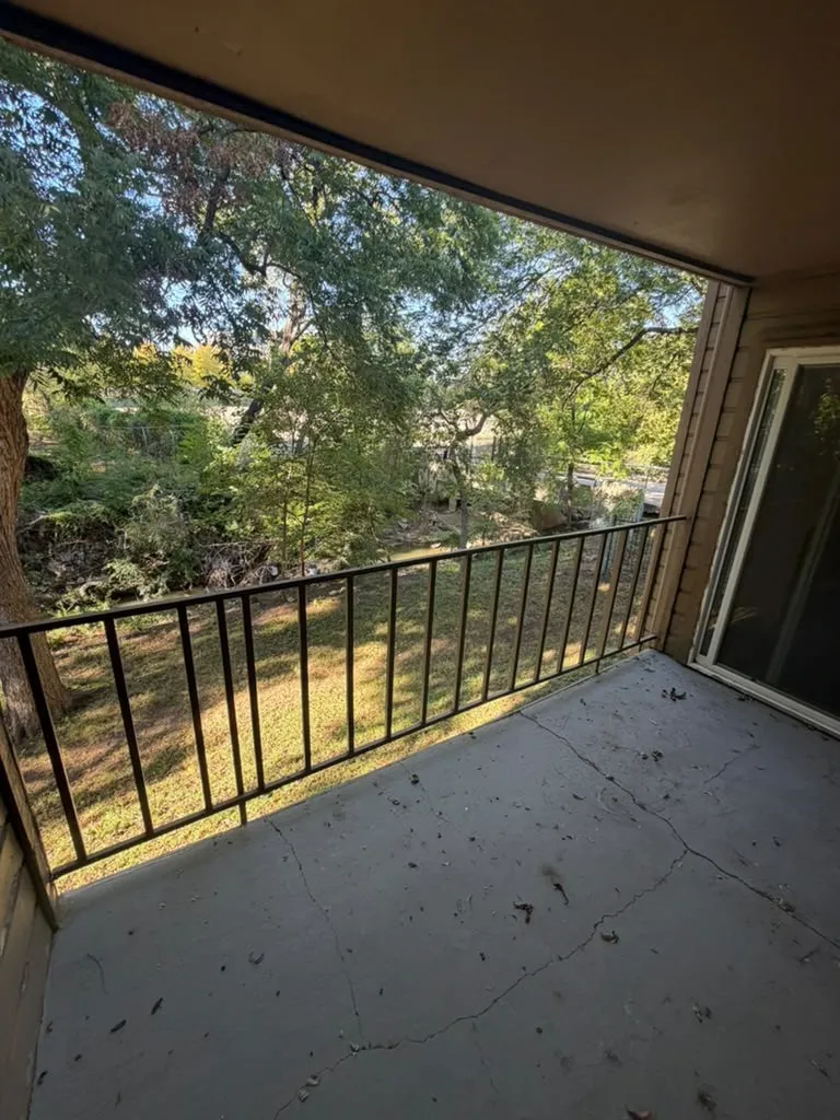 Condominium For Rent in Dallas County , 6050 Melody Lane 227, Dallas, Texas 75231, 1 Bedroom, 1 Bathroom, Garage spaces, 623 Sqft, built in 1979, mls#21405794, Real Estate Agent in Dallas, Homes For Rent in Dallas county, Homes For Rent in Dallas, Realtor in Dallas Texas, Real Estate Brokerage Independent Realty Texas, Luminita Cordes Realtor