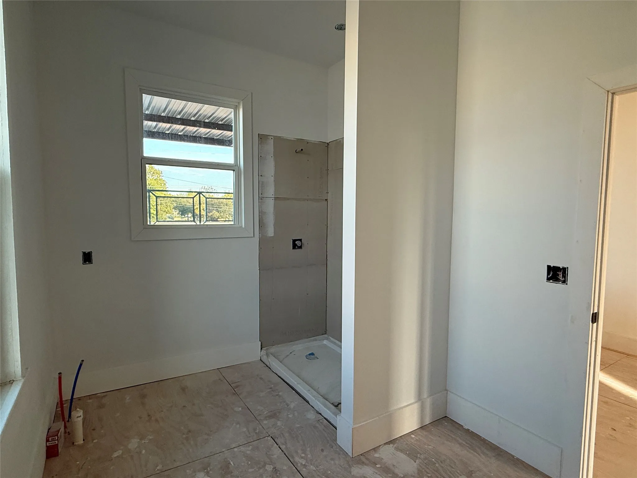 Office For Sale in Hamilton County , 102 N Bell, Hamilton, Texas 76531, 0, 0, Garage spaces, 1,624 Sqft, built in 1900, mls#21404141, Real Estate Agent in Hamilton, Homes For Sale in Hamilton county, Homes For Sale in Hamilton, Realtor in Hamilton Texas, Real Estate Brokerage Independent Realty Texas, Luminita Cordes Realtor