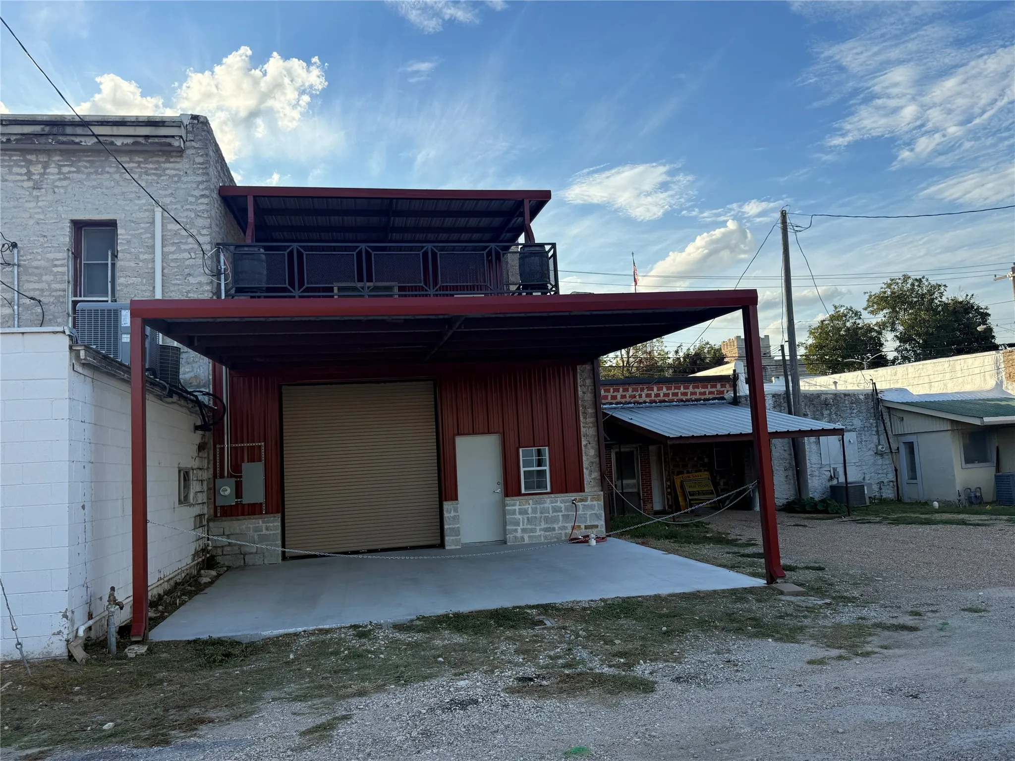 Office For Sale in Hamilton County , 102 N Bell, Hamilton, Texas 76531, 0, 0, Garage spaces, 1,624 Sqft, built in 1900, mls#21404141, Real Estate Agent in Hamilton, Homes For Sale in Hamilton county, Homes For Sale in Hamilton, Realtor in Hamilton Texas, Real Estate Brokerage Independent Realty Texas, Luminita Cordes Realtor