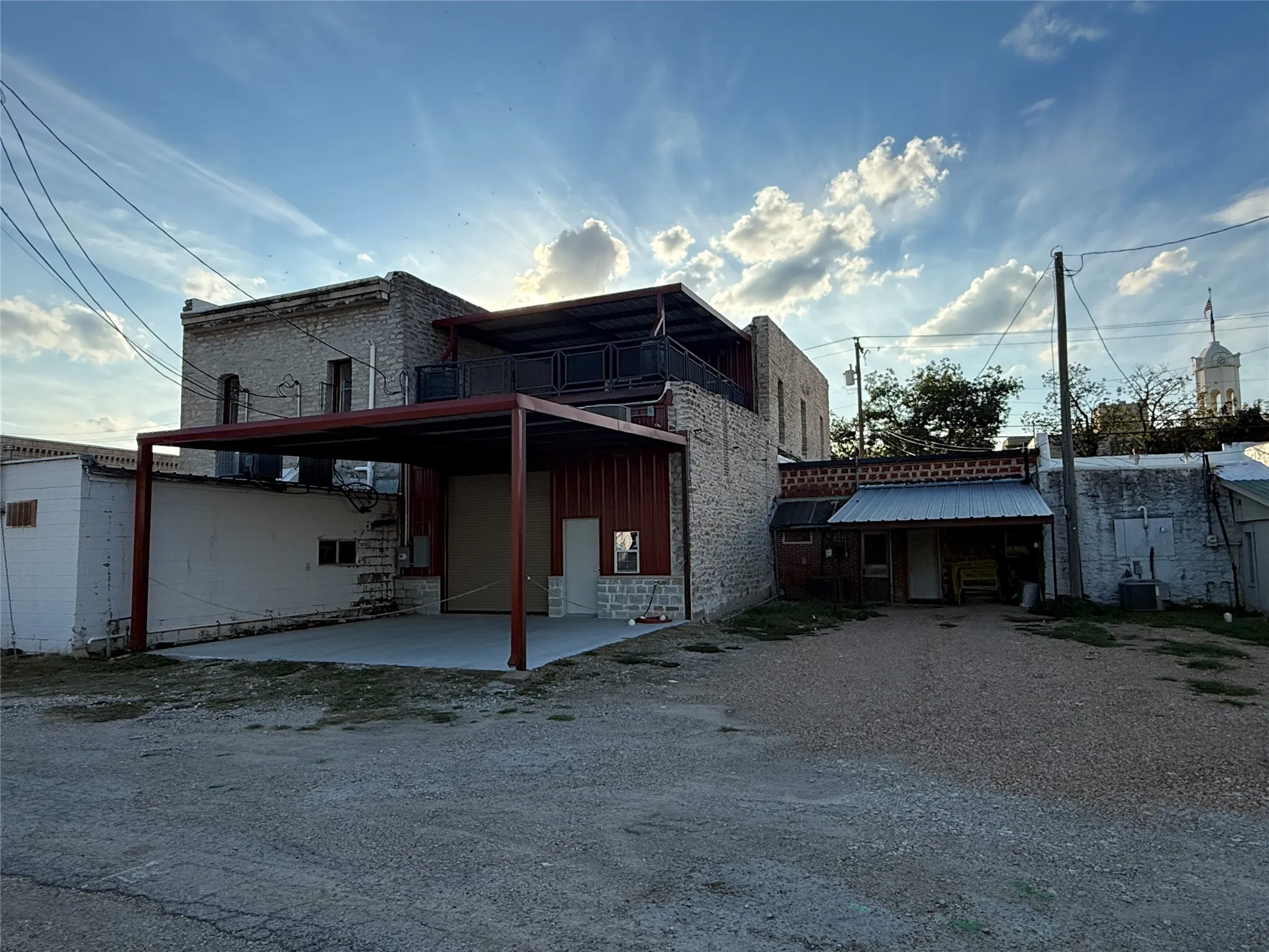 Office For Sale in Hamilton County , 102 N Bell, Hamilton, Texas 76531, 0, 0, Garage spaces, 1,624 Sqft, built in 1900, mls#21404141, Real Estate Agent in Hamilton, Homes For Sale in Hamilton county, Homes For Sale in Hamilton, Realtor in Hamilton Texas, Real Estate Brokerage Independent Realty Texas, Luminita Cordes Realtor