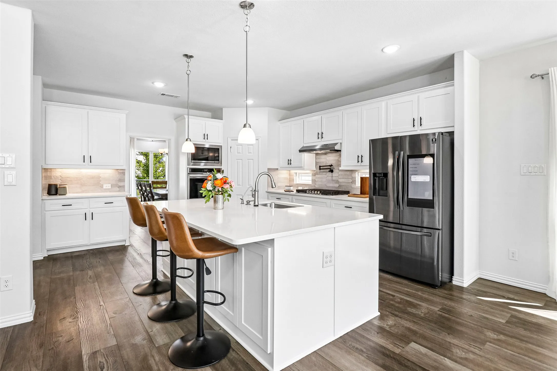Single Family Residence For Sale in Collin County , 825 Violet Way, Celina, Texas 75009, 6 Bedroom, 4 Bathroom, 2 Garage spaces, 3,888 Sqft, built in 2021, mls#21395104, Real Estate Agent in Celina, Homes For Sale in Collin county, Homes For Sale in Celina, Realtor in Celina Texas, Real Estate Brokerage Independent Realty Texas, Luminita Cordes Realtor