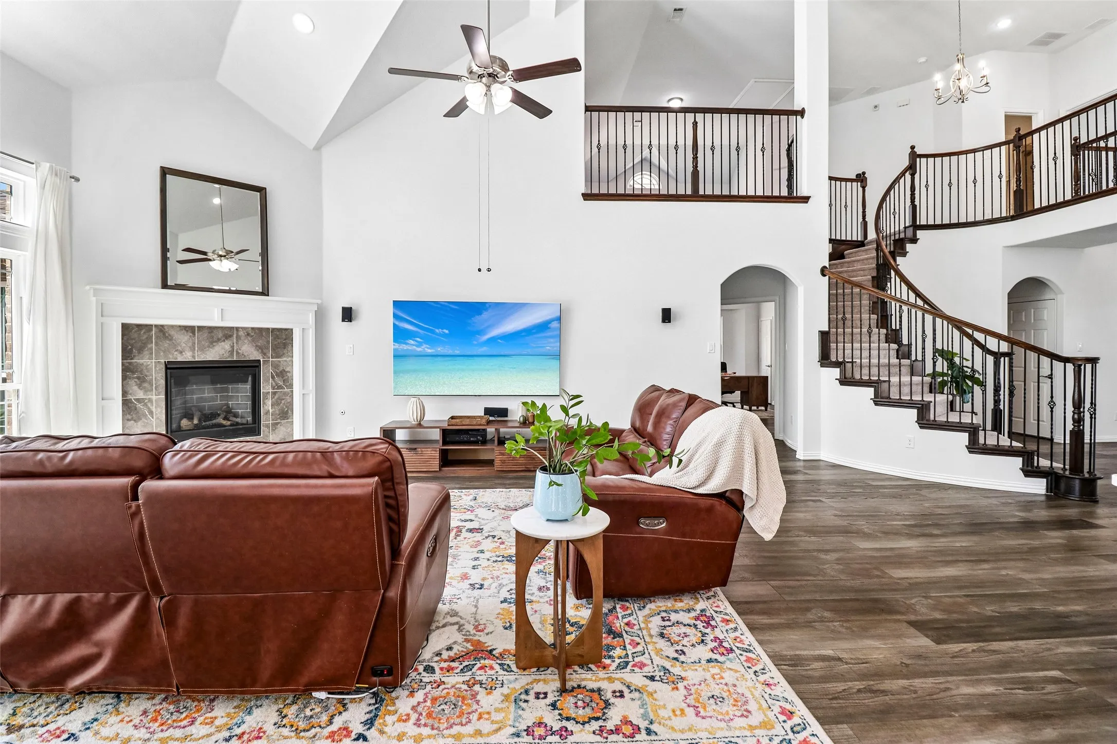 Single Family Residence For Sale in Collin County , 825 Violet Way, Celina, Texas 75009, 6 Bedroom, 4 Bathroom, 2 Garage spaces, 3,888 Sqft, built in 2021, mls#21395104, Real Estate Agent in Celina, Homes For Sale in Collin county, Homes For Sale in Celina, Realtor in Celina Texas, Real Estate Brokerage Independent Realty Texas, Luminita Cordes Realtor