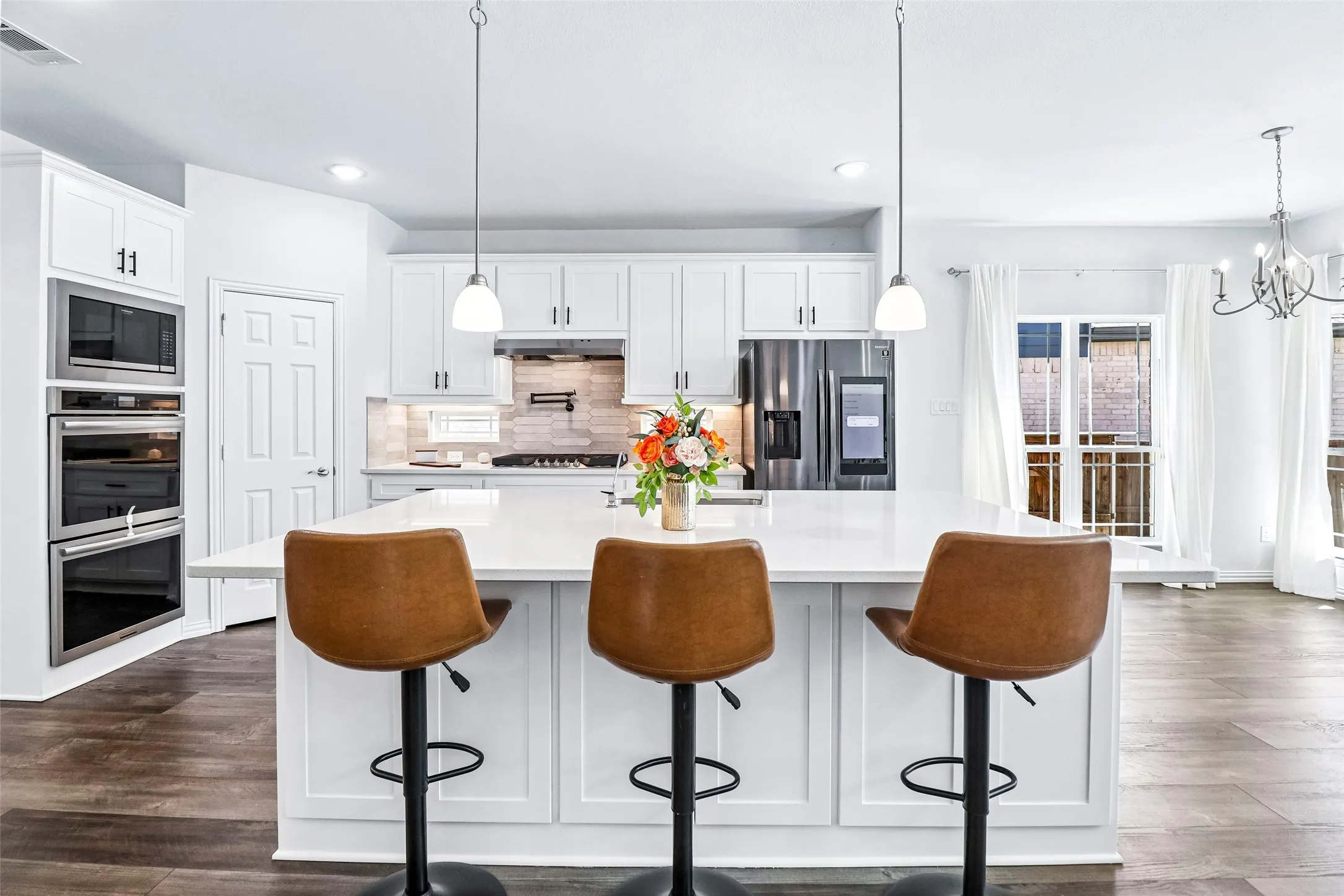Single Family Residence For Sale in Collin County , 825 Violet Way, Celina, Texas 75009, 6 Bedroom, 4 Bathroom, 2 Garage spaces, 3,888 Sqft, built in 2021, mls#21395104, Real Estate Agent in Celina, Homes For Sale in Collin county, Homes For Sale in Celina, Realtor in Celina Texas, Real Estate Brokerage Independent Realty Texas, Luminita Cordes Realtor