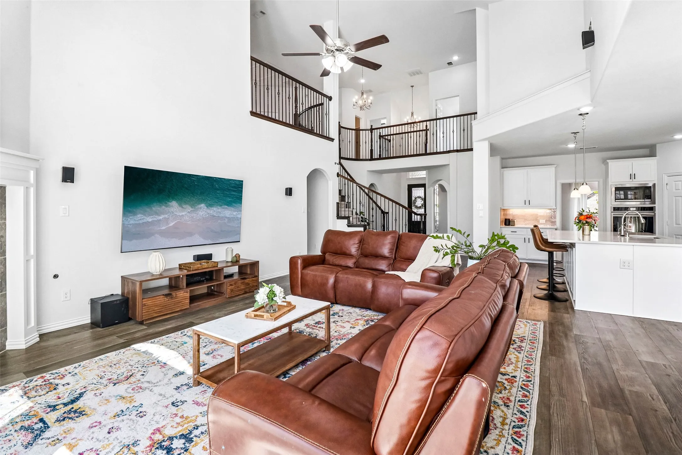 Single Family Residence For Sale in Collin County , 825 Violet Way, Celina, Texas 75009, 6 Bedroom, 4 Bathroom, 2 Garage spaces, 3,888 Sqft, built in 2021, mls#21395104, Real Estate Agent in Celina, Homes For Sale in Collin county, Homes For Sale in Celina, Realtor in Celina Texas, Real Estate Brokerage Independent Realty Texas, Luminita Cordes Realtor