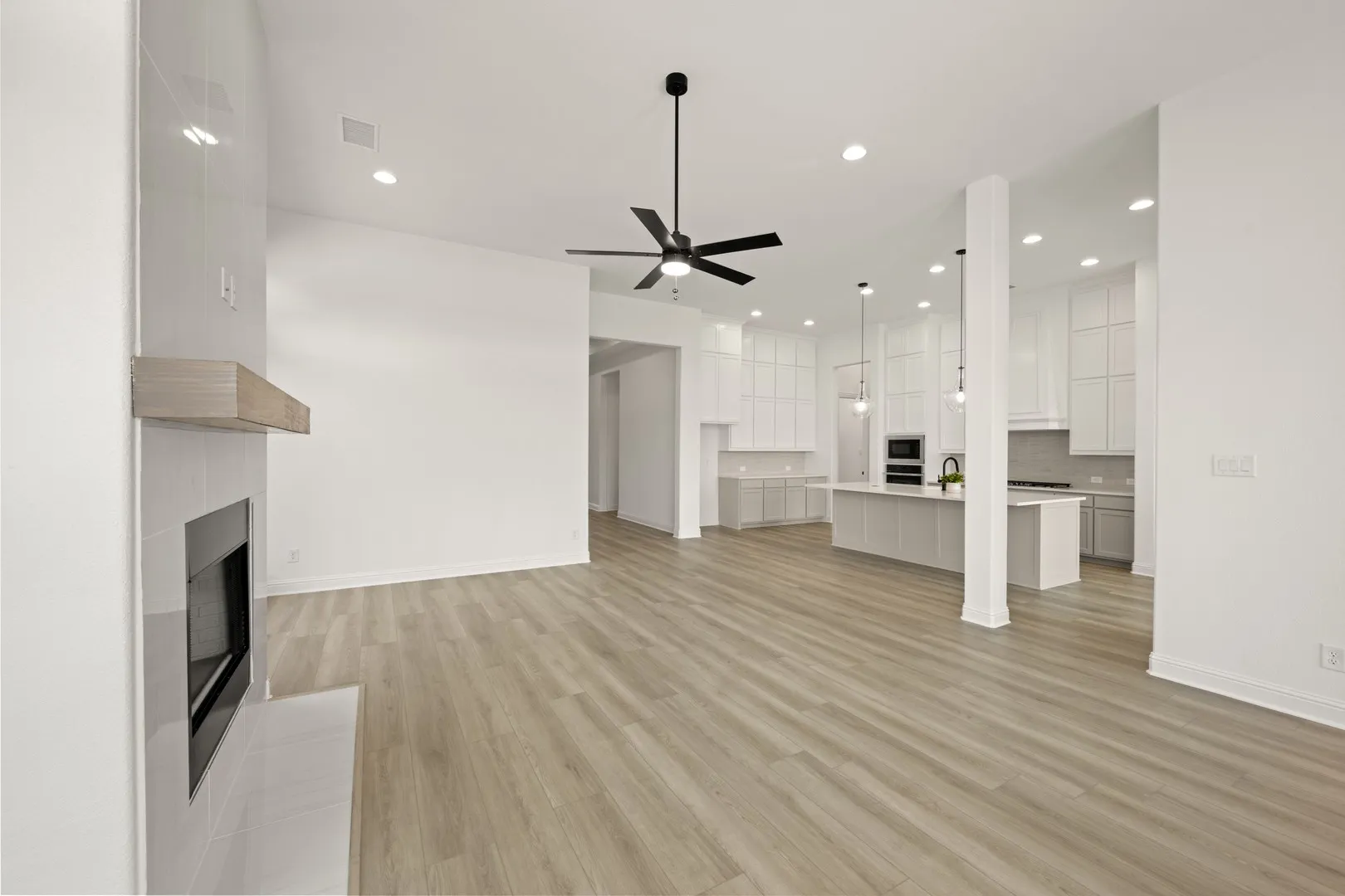 Single Family Residence For Sale in Johnson County , 2608 Alyssa Street, Burleson, Texas 76028, 3 Bedroom, 3 Bathroom, 2 Garage spaces, 2,610 Sqft, built in 2026, mls#21405801, Real Estate Agent in Burleson, Homes For Sale in Johnson county, Homes For Sale in Burleson, Realtor in Burleson Texas, Real Estate Brokerage Independent Realty Texas, Luminita Cordes Realtor