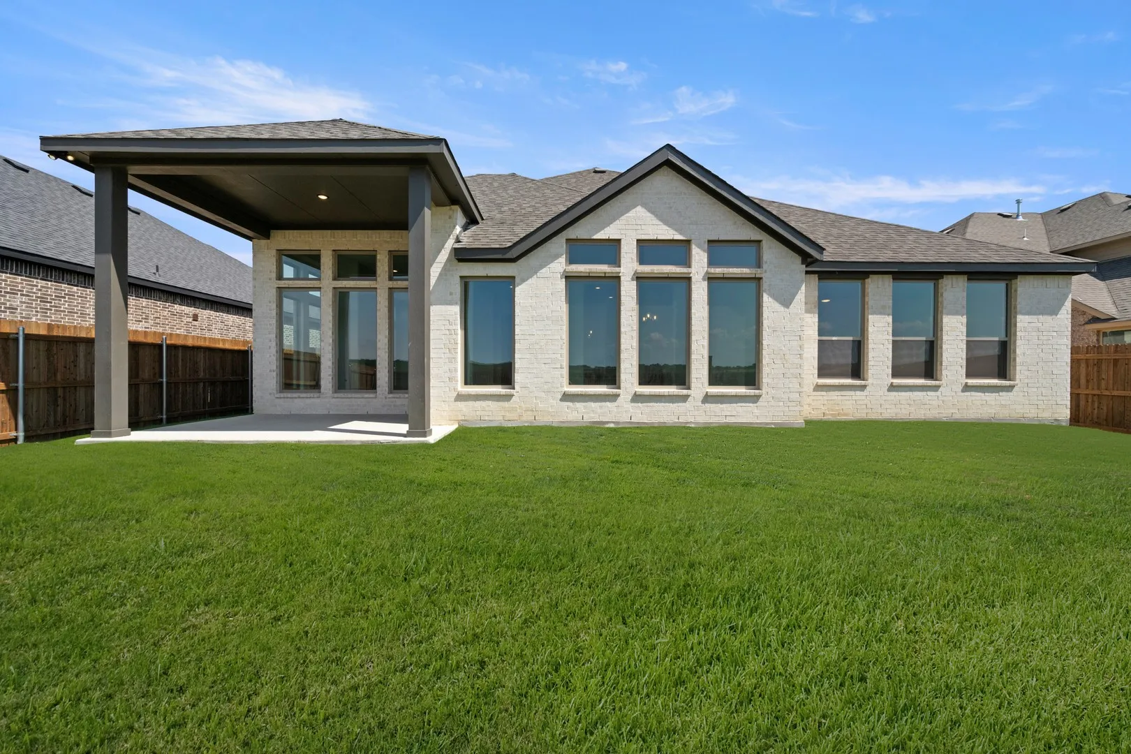 Single Family Residence For Sale in Johnson County , 2608 Alyssa Street, Burleson, Texas 76028, 3 Bedroom, 3 Bathroom, 2 Garage spaces, 2,610 Sqft, built in 2026, mls#21405801, Real Estate Agent in Burleson, Homes For Sale in Johnson county, Homes For Sale in Burleson, Realtor in Burleson Texas, Real Estate Brokerage Independent Realty Texas, Luminita Cordes Realtor