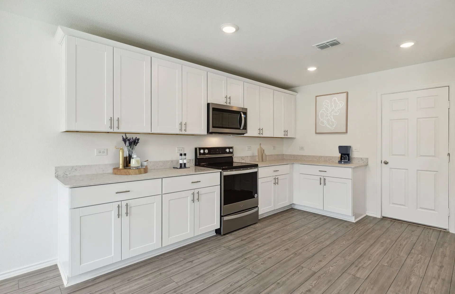 *Model Representation - Spacious kitchen