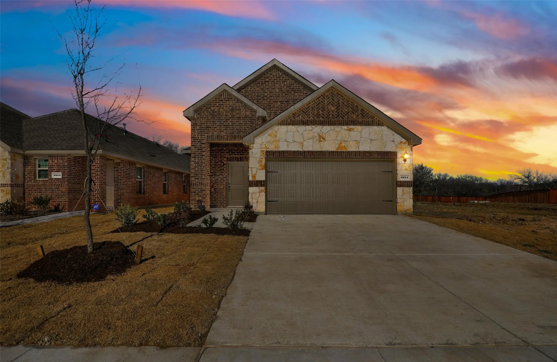 Single Family Residence For Rent in Grayson County , 3911 Nature Court, Denison, Texas 75020, 3 Bedroom, 3 Bathroom, 2 Garage spaces, 1,903 Sqft, built in 2022, mls#21405792, Real Estate Agent in Denison, Homes For Rent in Grayson county, Homes For Rent in Denison, Realtor in Denison Texas, Real Estate Brokerage Independent Realty Texas, Luminita Cordes Realtor