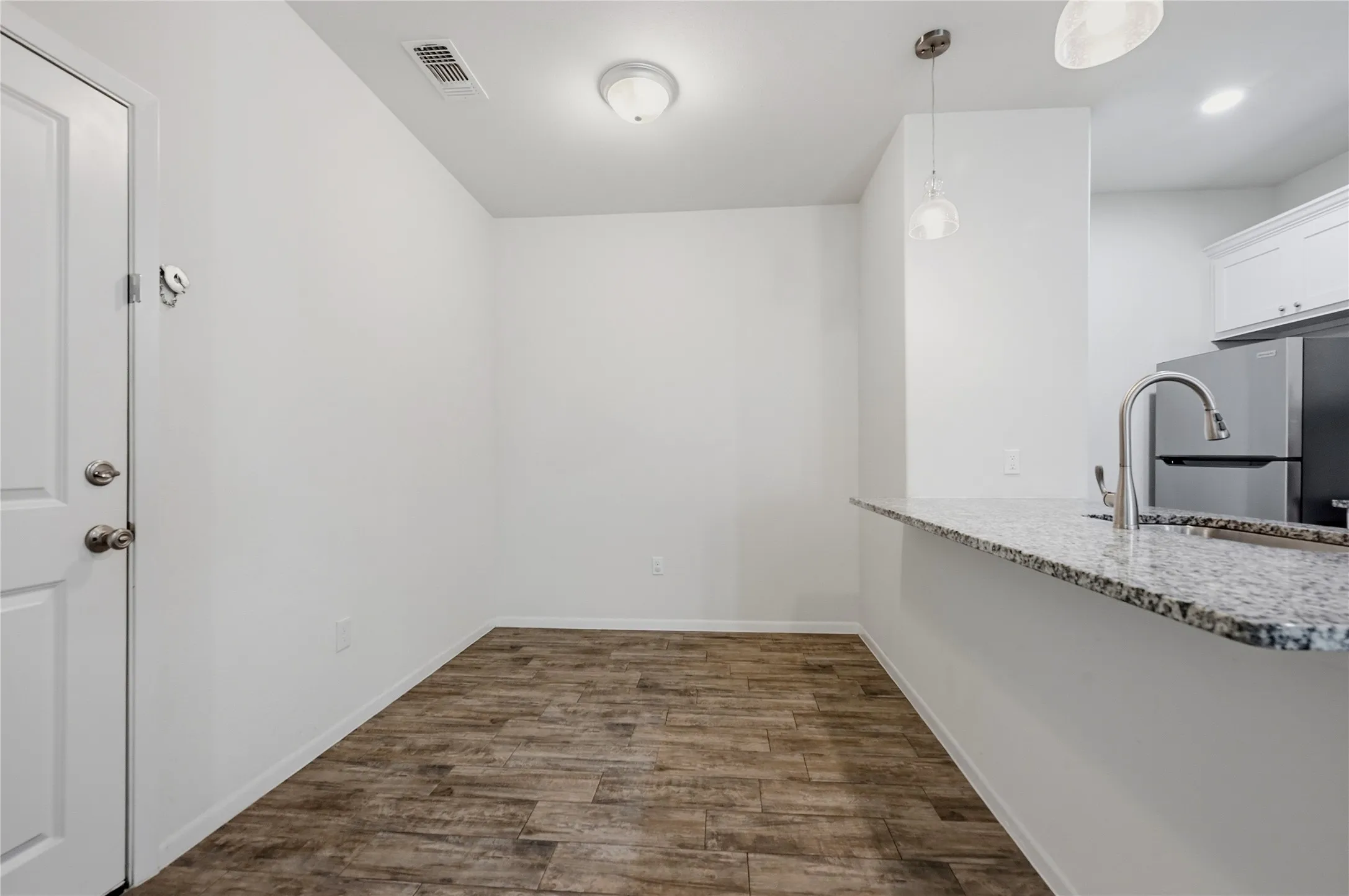 Duplex For Rent in Grayson County , 2333 N Hickory Street, Sherman, Texas 75092, 3 Bedroom, 2 Bathroom, 1 Garage spaces, 1,100 Sqft, built in 2020, mls#21405798, Real Estate Agent in Sherman, Homes For Rent in Grayson county, Homes For Rent in Sherman, Realtor in Sherman Texas, Real Estate Brokerage Independent Realty Texas, Luminita Cordes Realtor